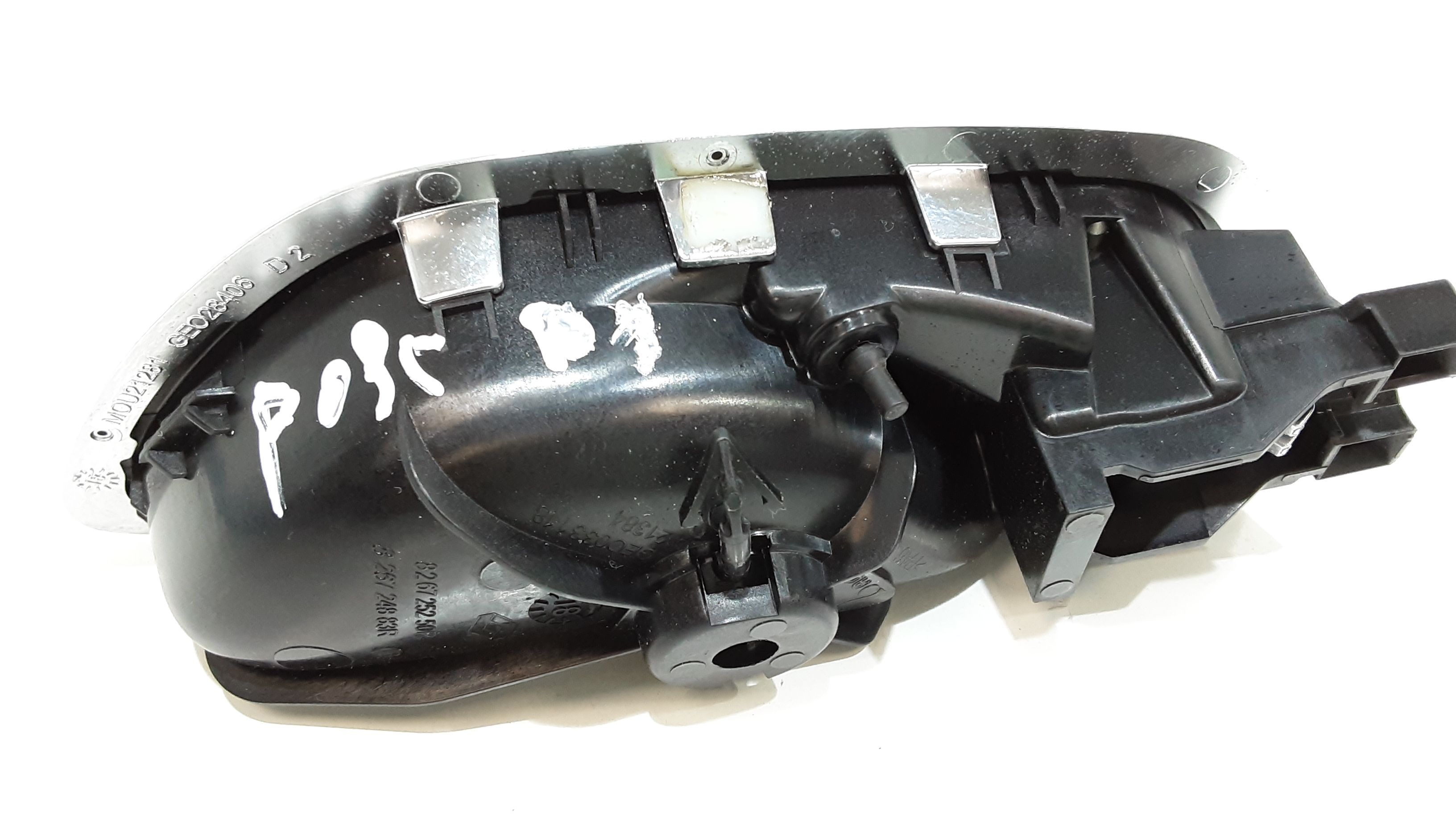 Maniglia Int. Apertura Porta Post. Destro 826723233R Usato