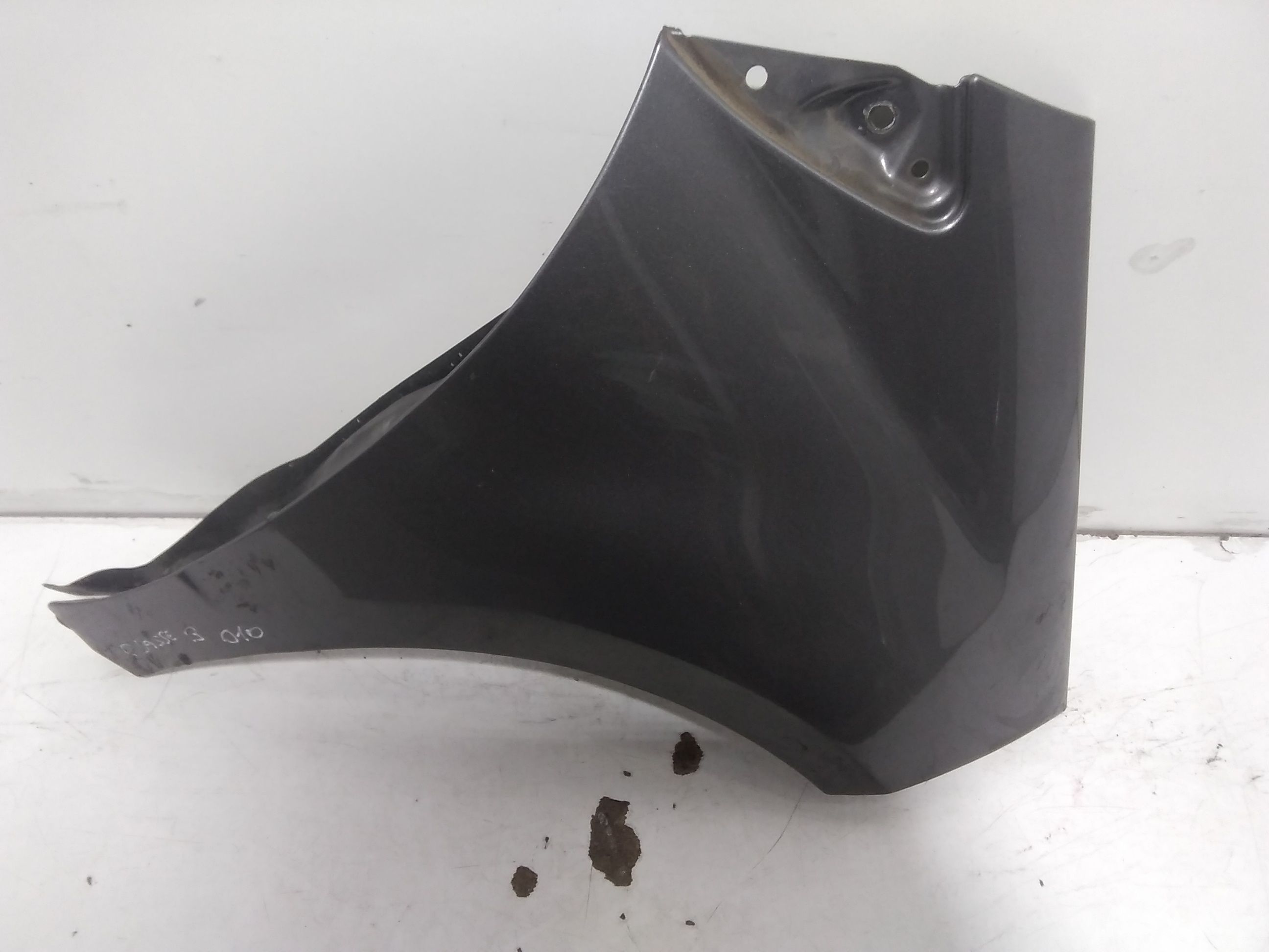 Parafango Ant. Destro A1698810201 Usato