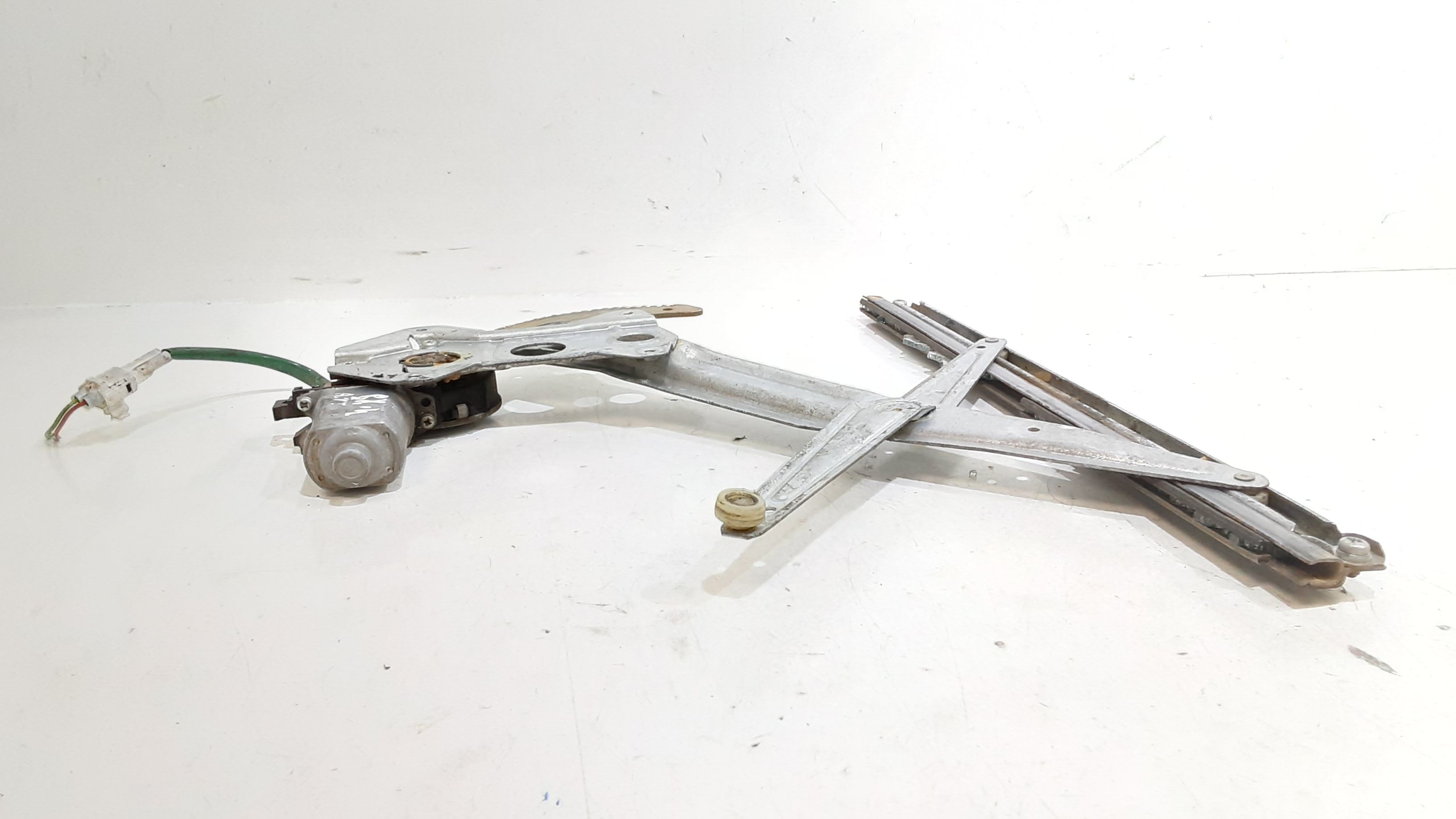 Alzacristallo Porta Ant. Sinistro 8344076G10000 Usato