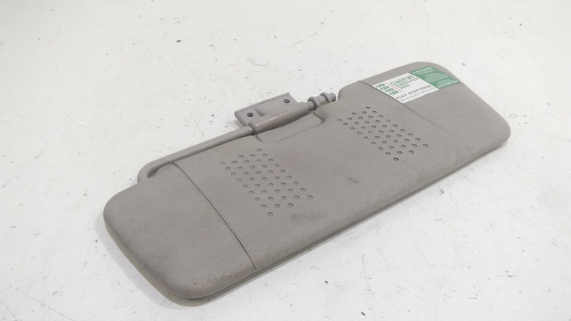 Aletta Parasole Parabrezza Sinistro 735244330 Usato