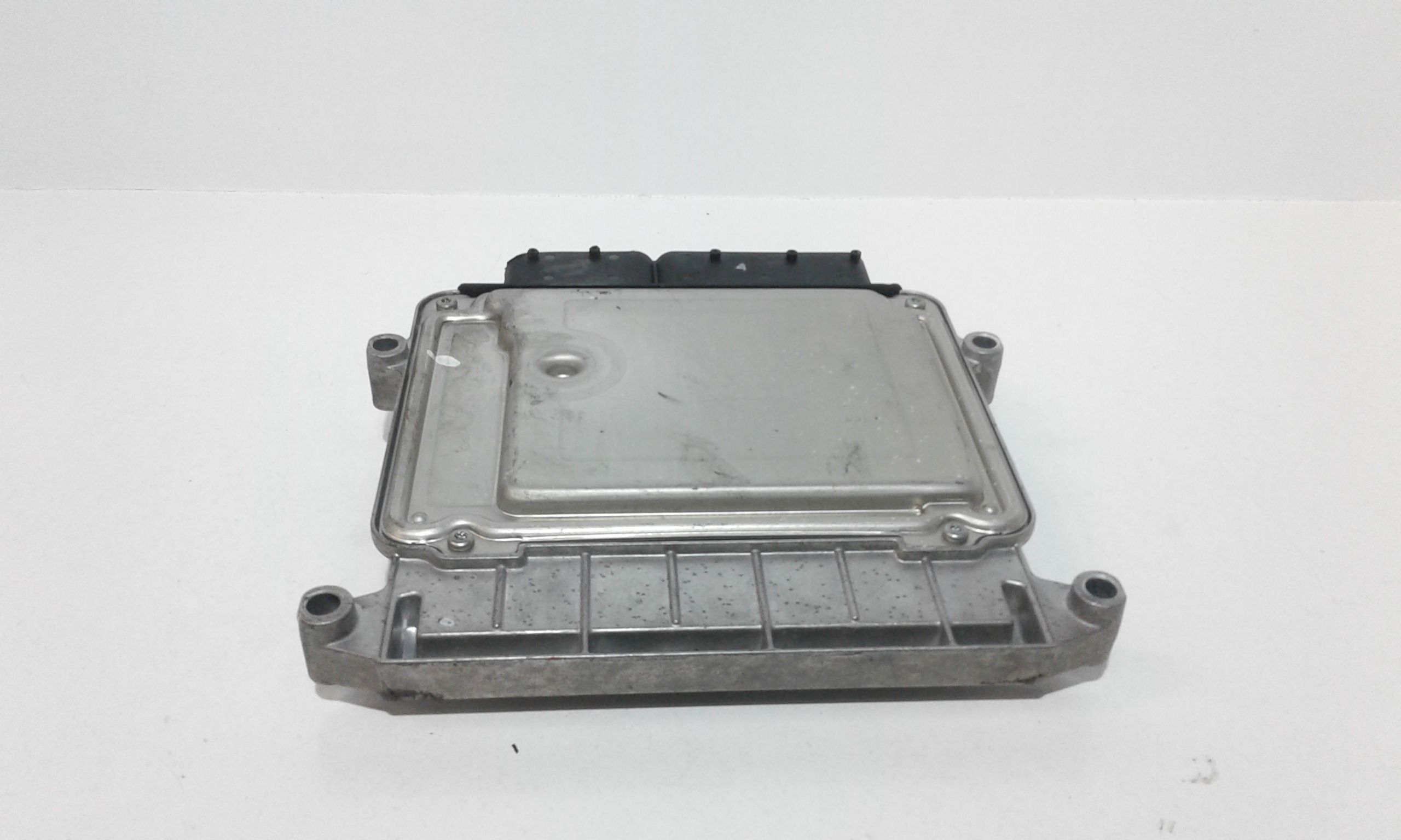 Centralina Iniezione 3911002DC0 Usato