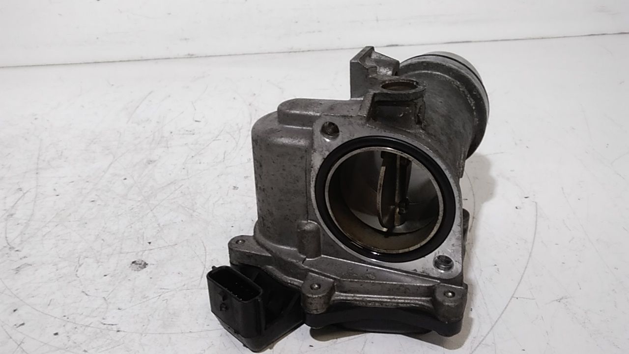 Corpo Farfallato 8200793841 Usato