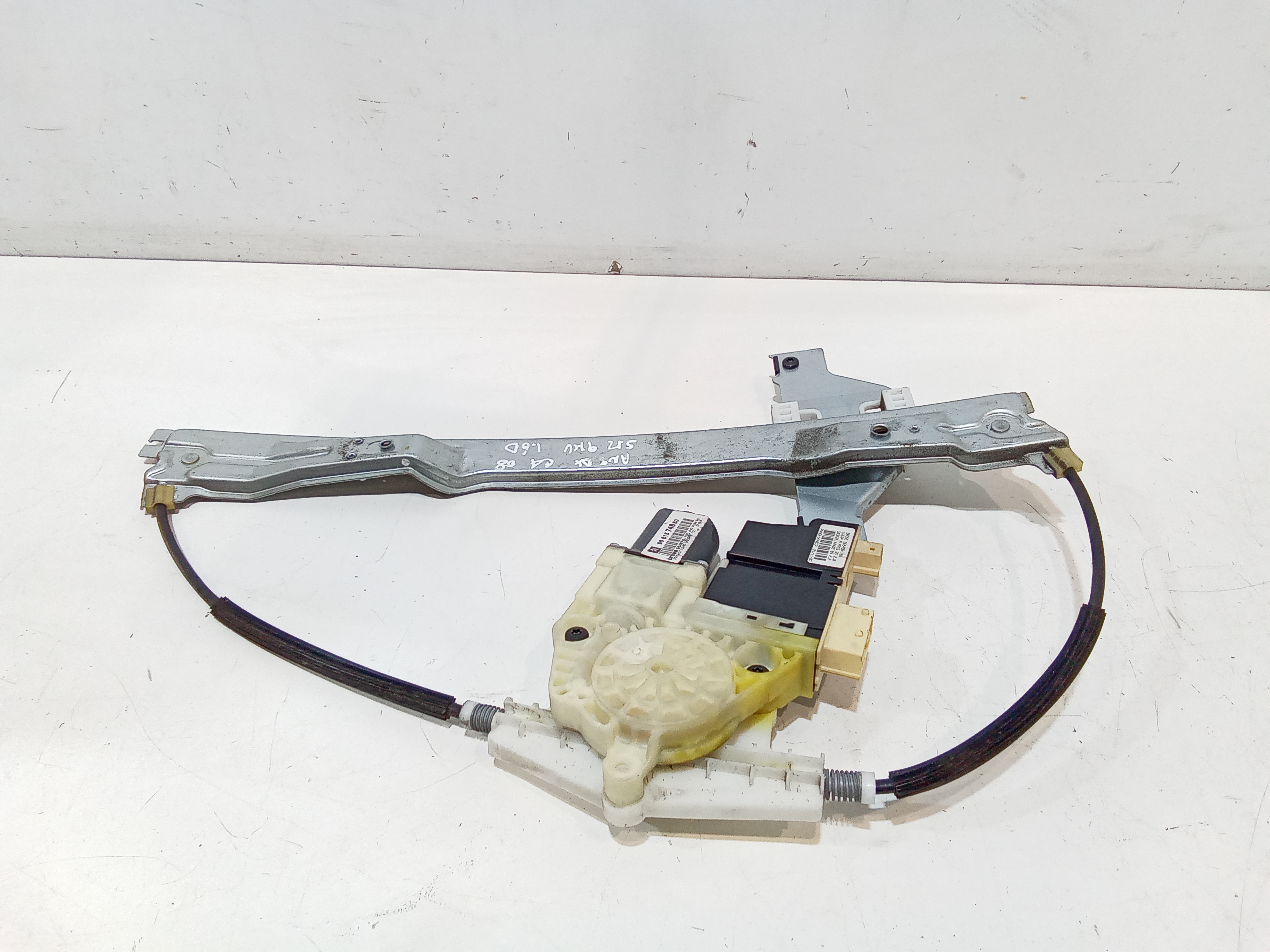 Alzacristallo Porta Ant. Destro Usato