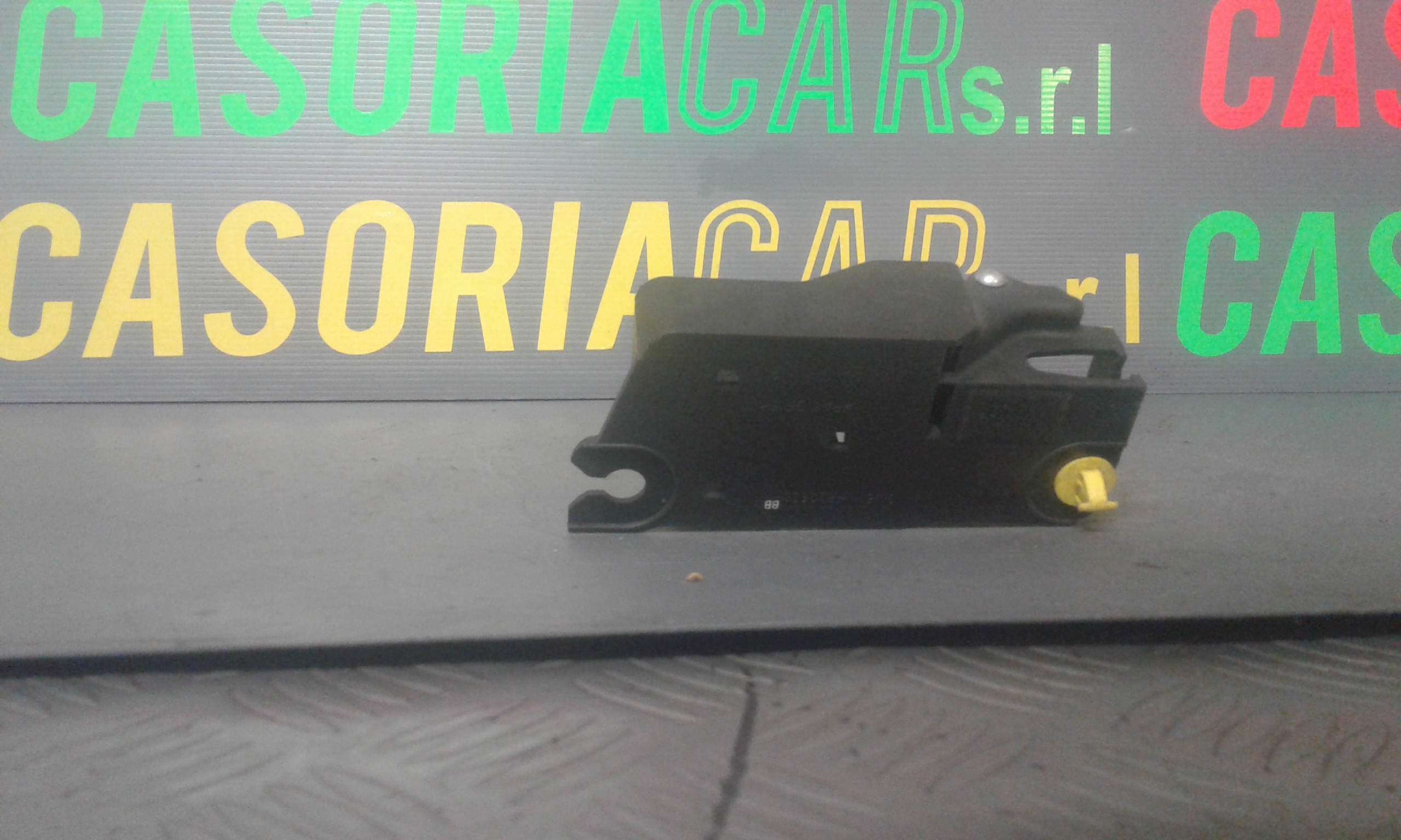 Maniglia Int. Apertura Porta Post. Sinistro 1470113 Usato