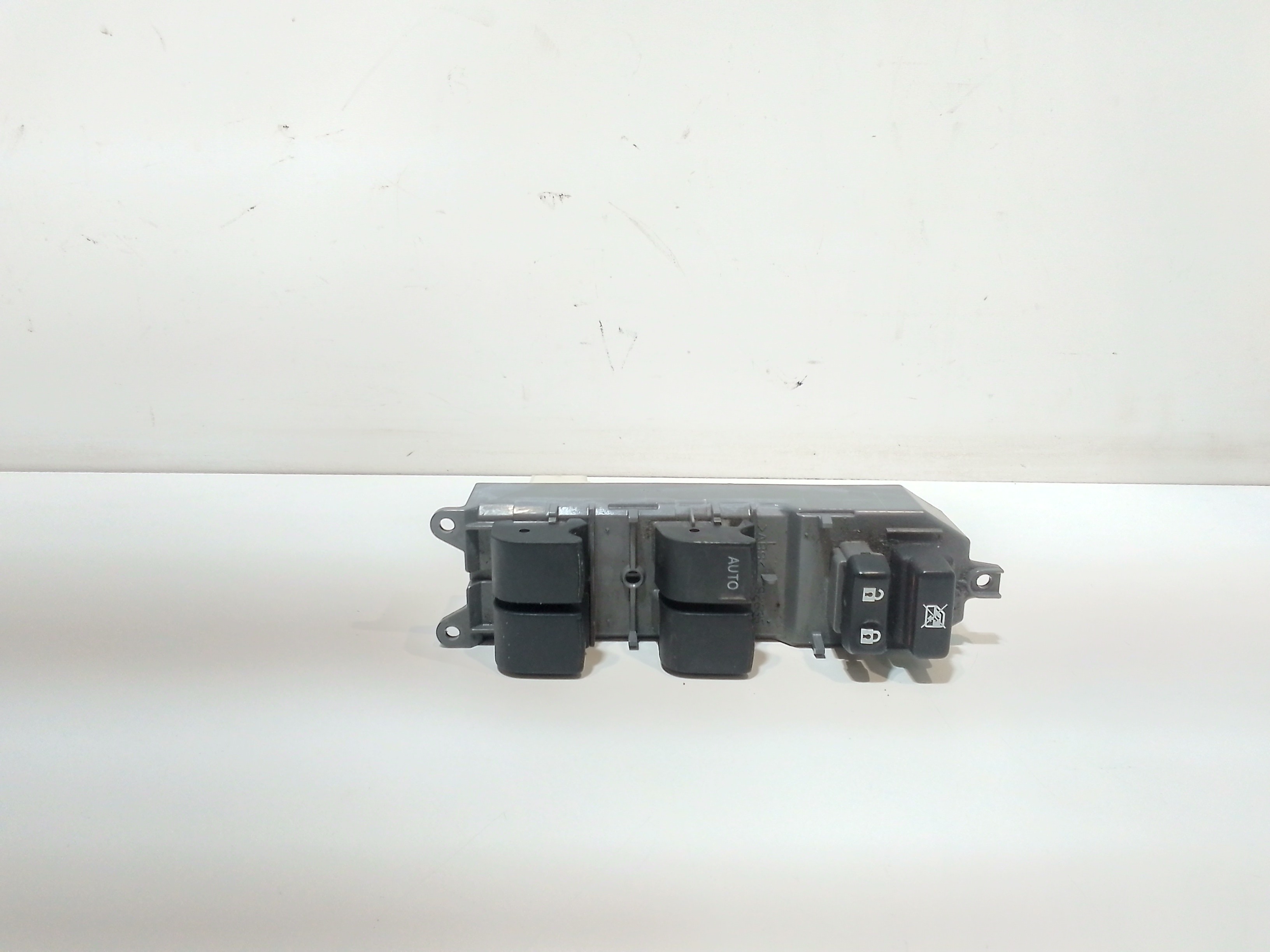 Interruttore Alzacristalli Porta Ant. Sinistro Usato