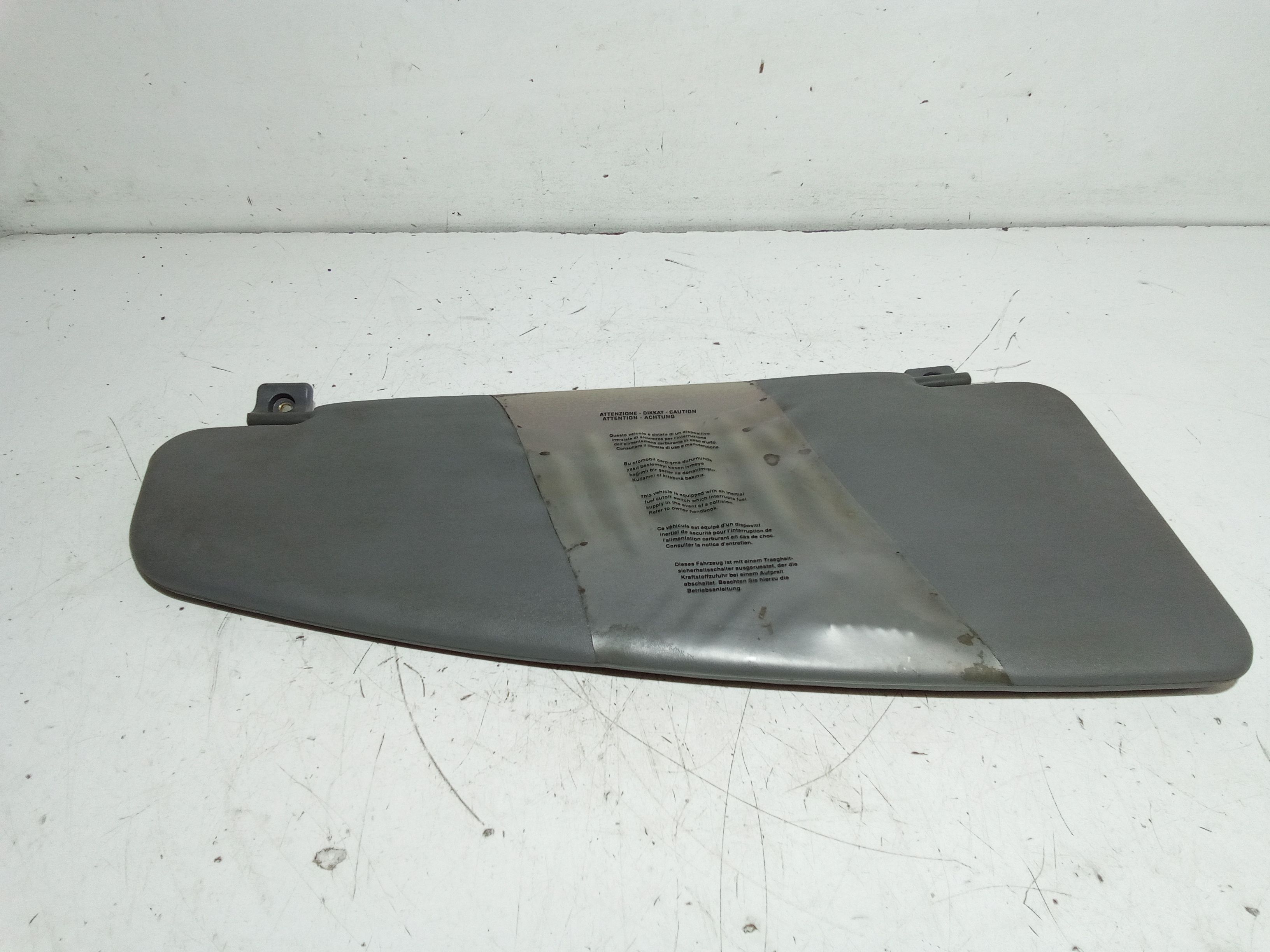 Aletta Parasole Parabrezza Sinistro 735294018 Usato