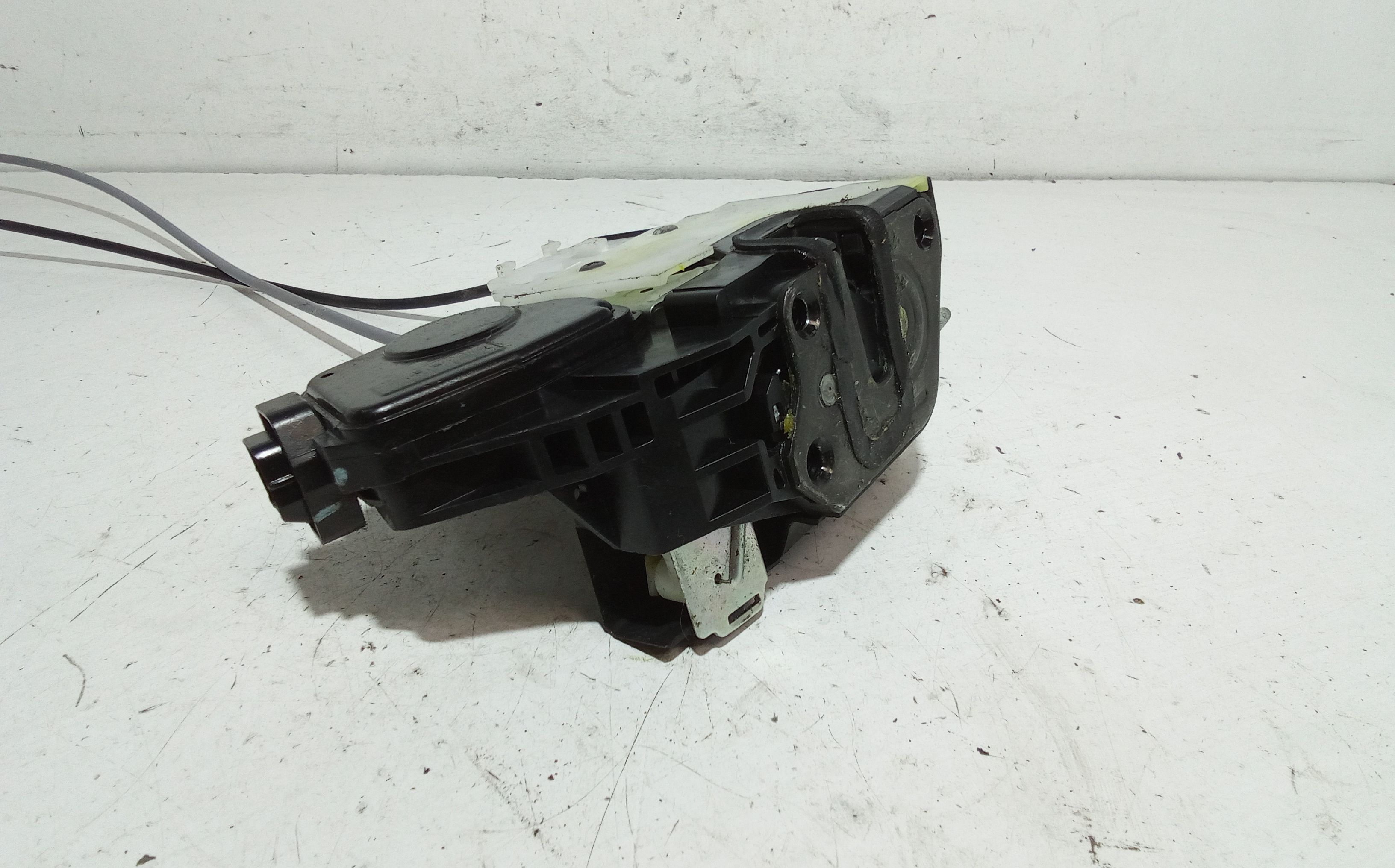 Serratura Porta Ant. Destro 813211F010 Usato