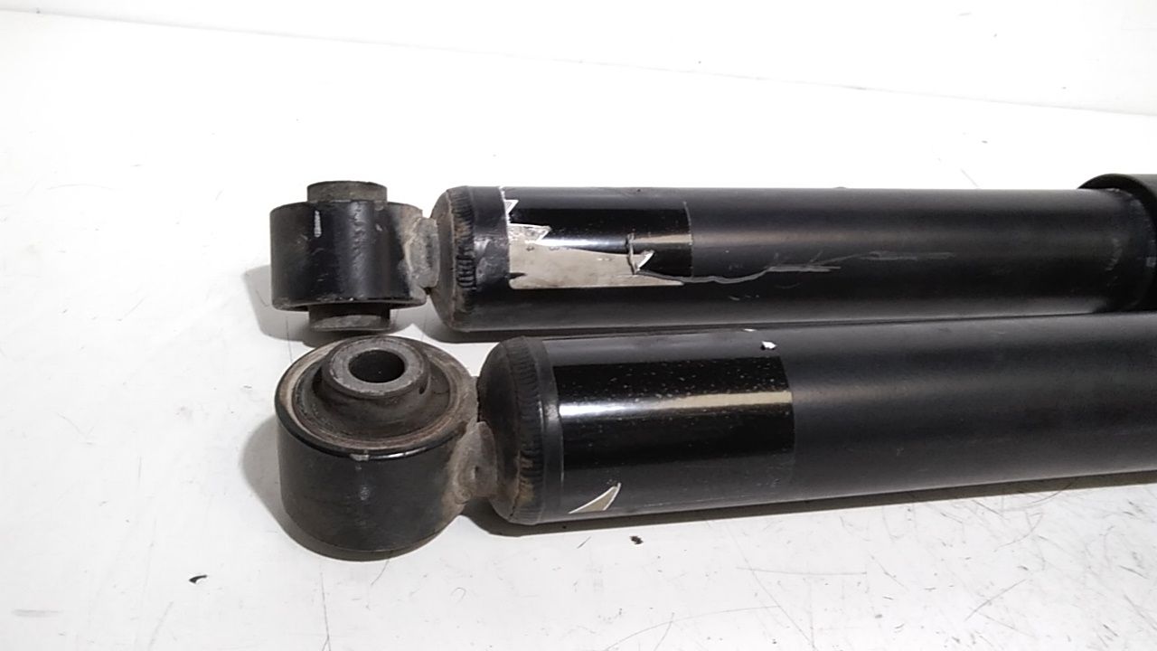 Ammortizzatore Ant. Destro + Ammortizzatore Ant. Sinistro Usato