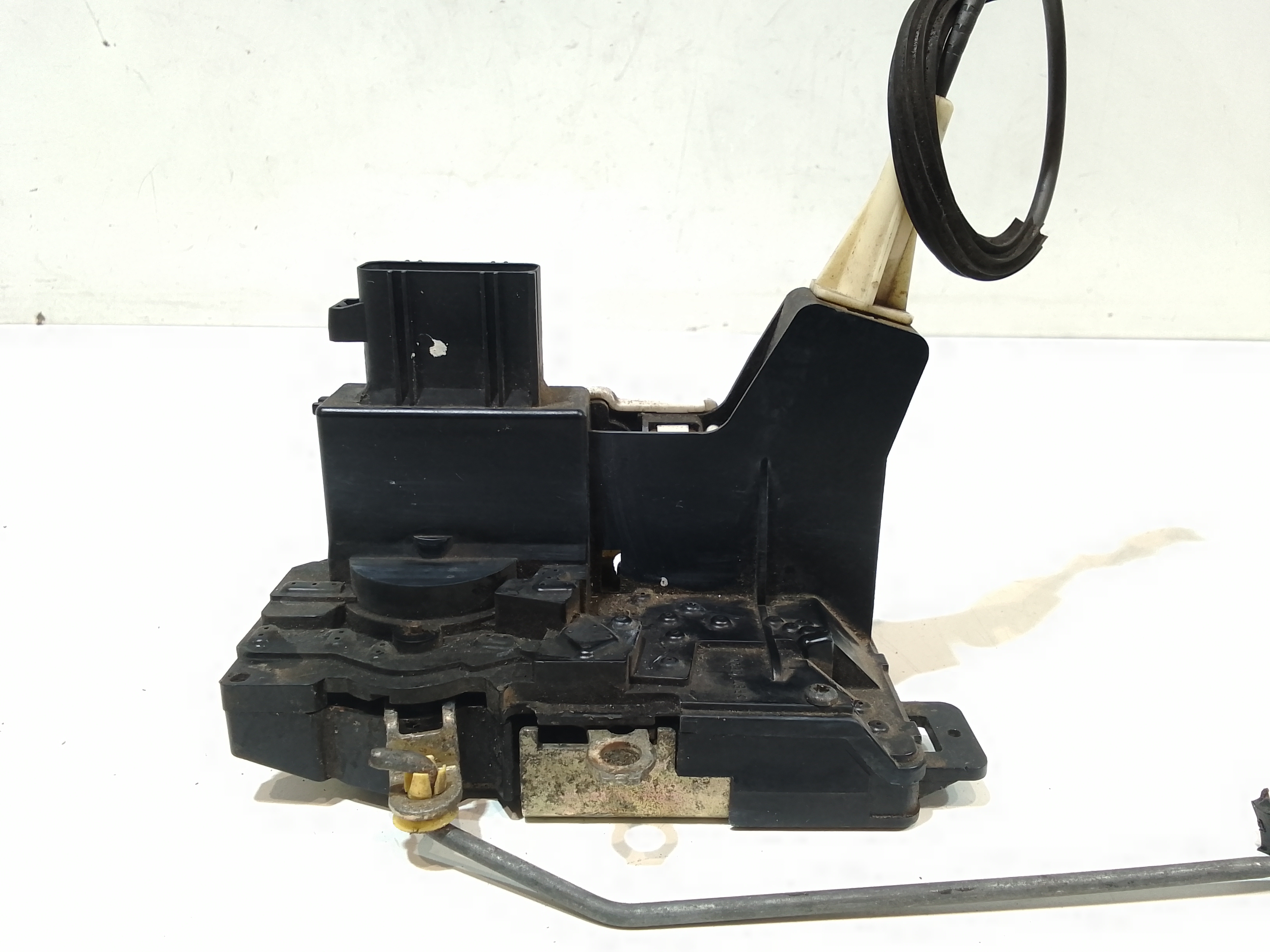 Serratura Porta Ant. Sinistro EF2559310B66 Usato