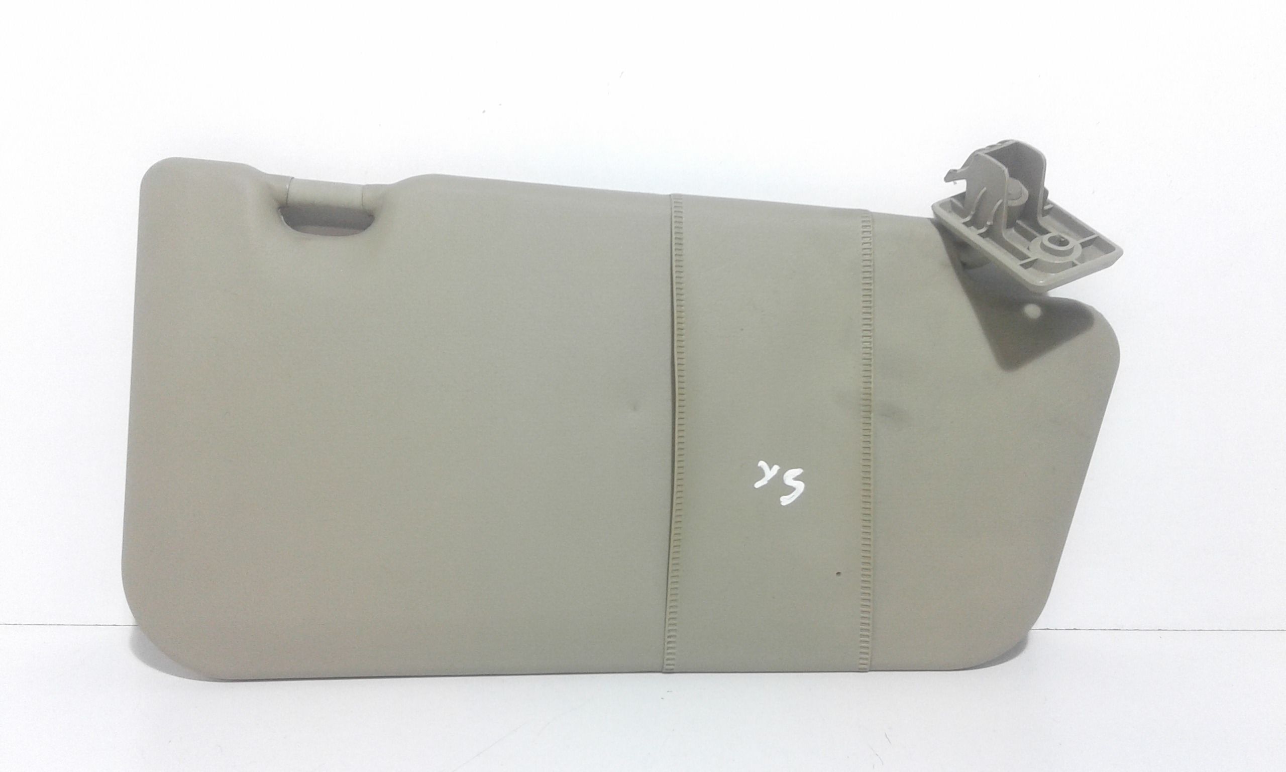 Aletta Parasole Parabrezza Destro 964001F504 Usato