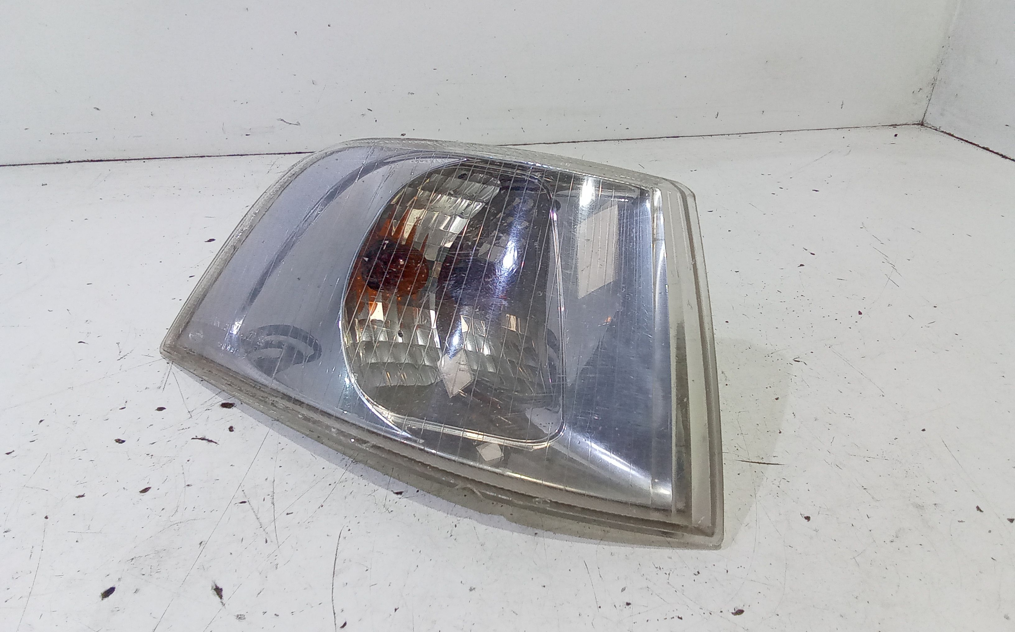 Lampada Direzione Ant. Destro Usato