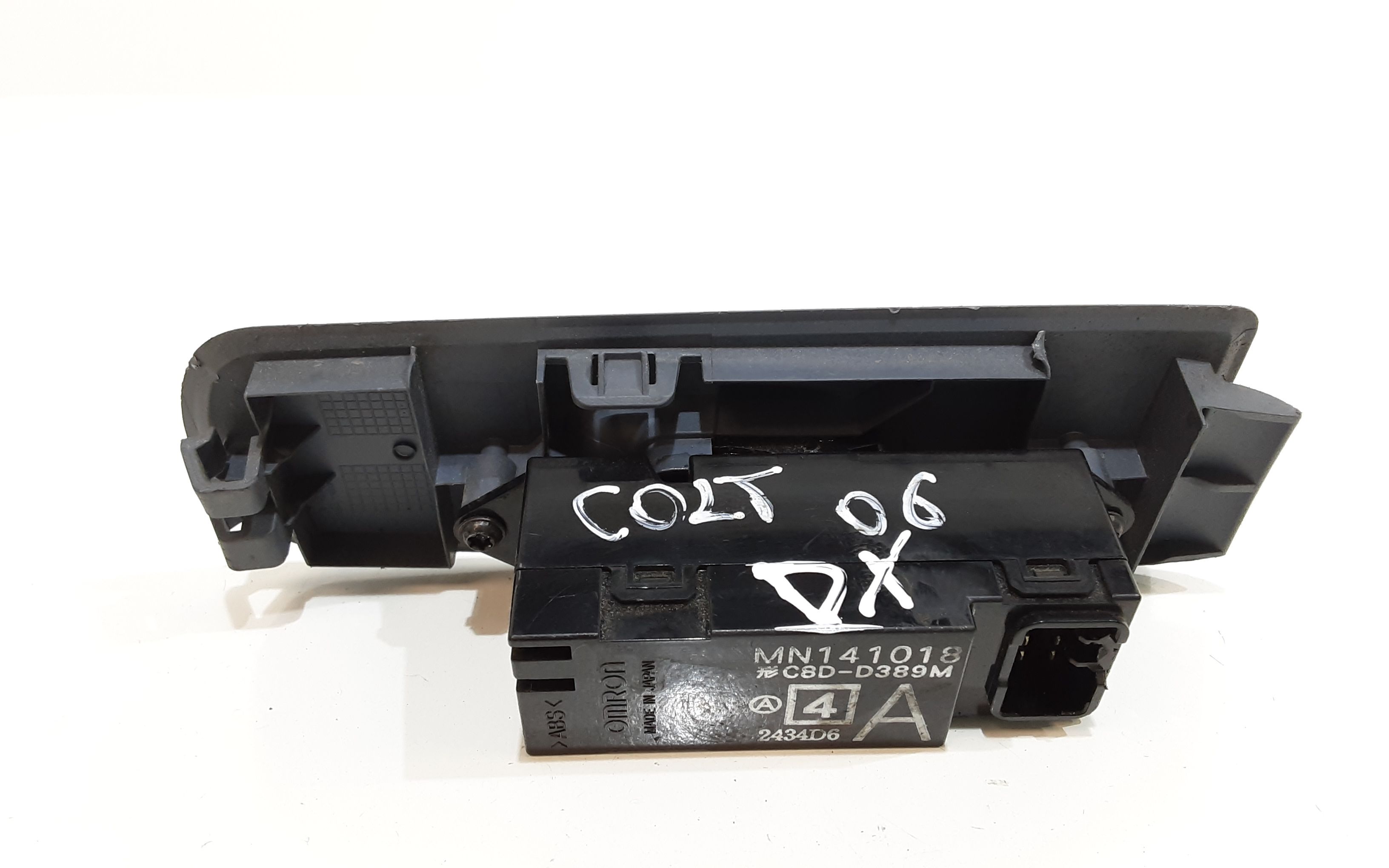 Interruttore Alzacristalli Porta Ant. Destro Usato