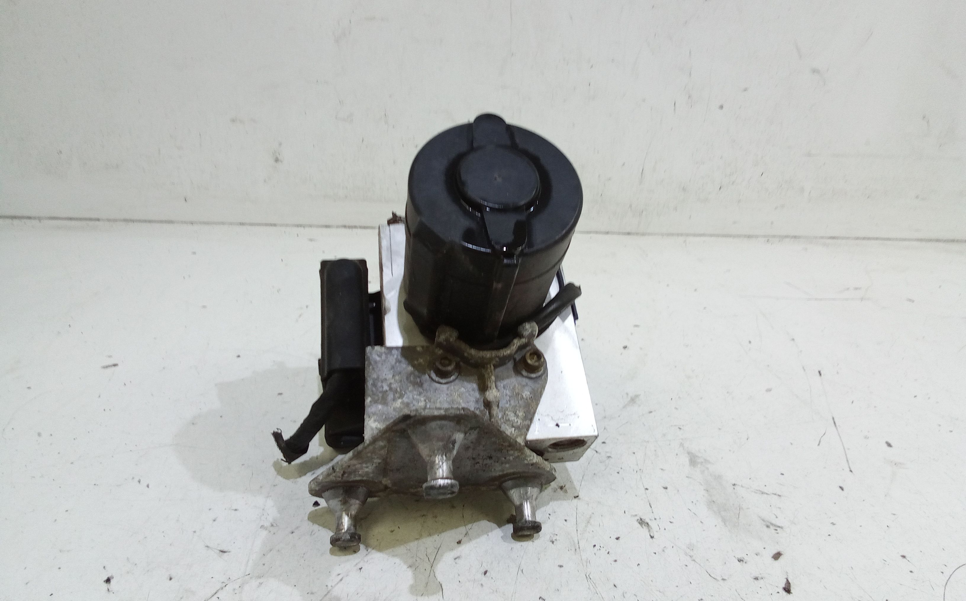 Pompa Abs A0034313112 Usato