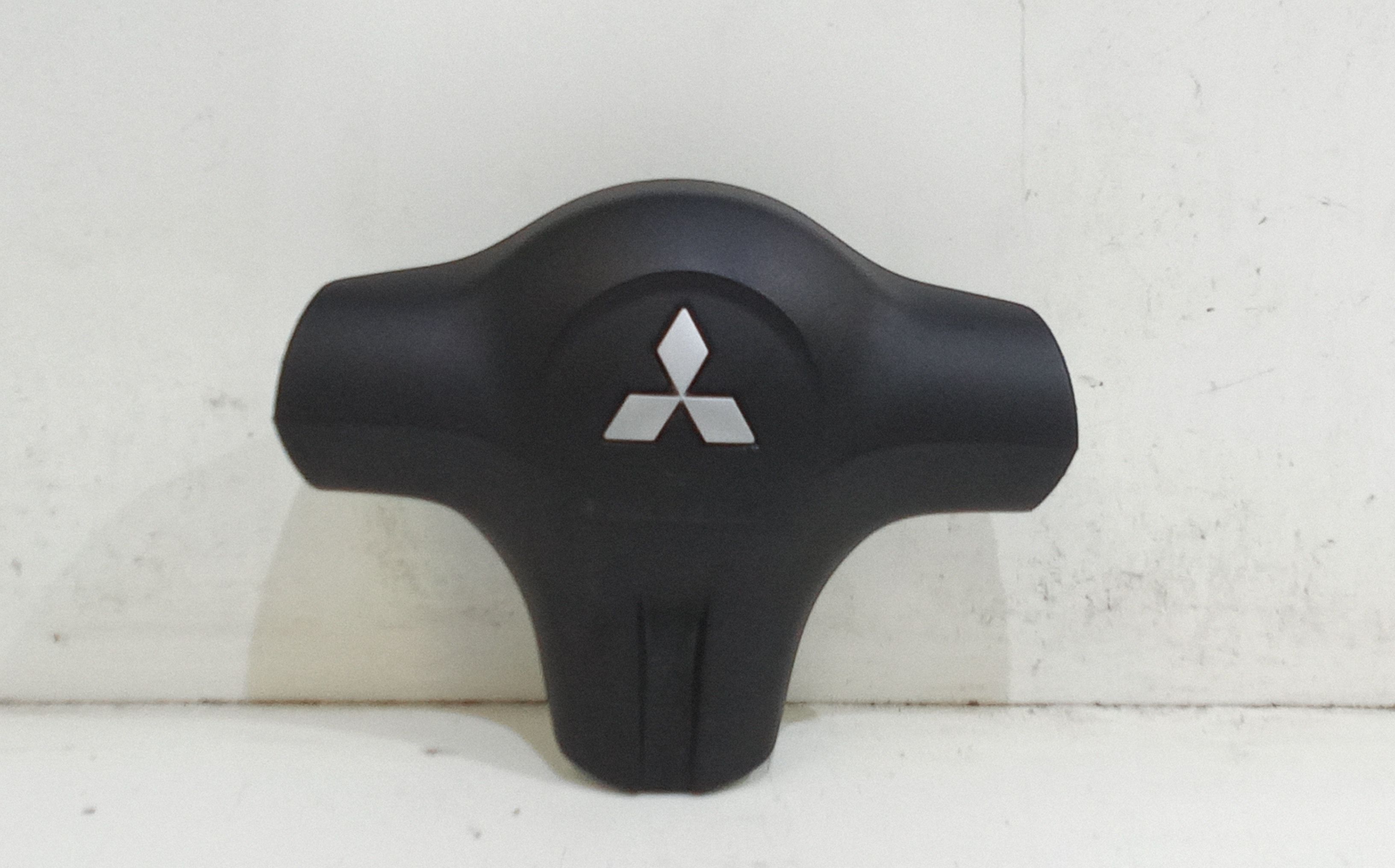 Dispositivo Airbag Lato Guida 7030A217XB Usato