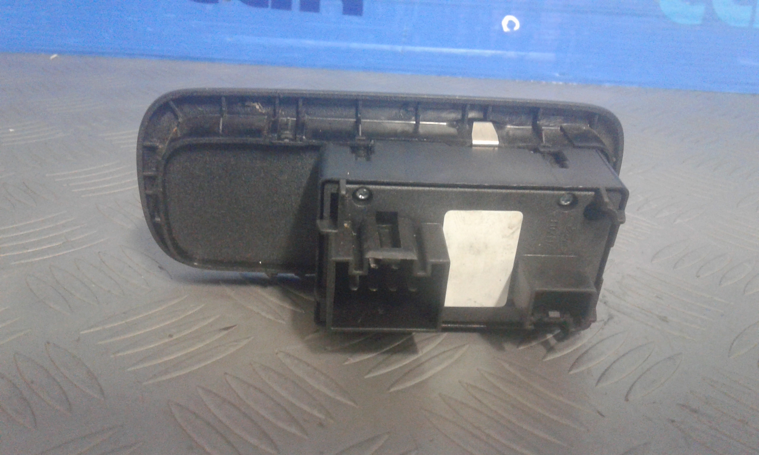 Interruttore Alzacristalli Porta Ant. Sinistro Usato