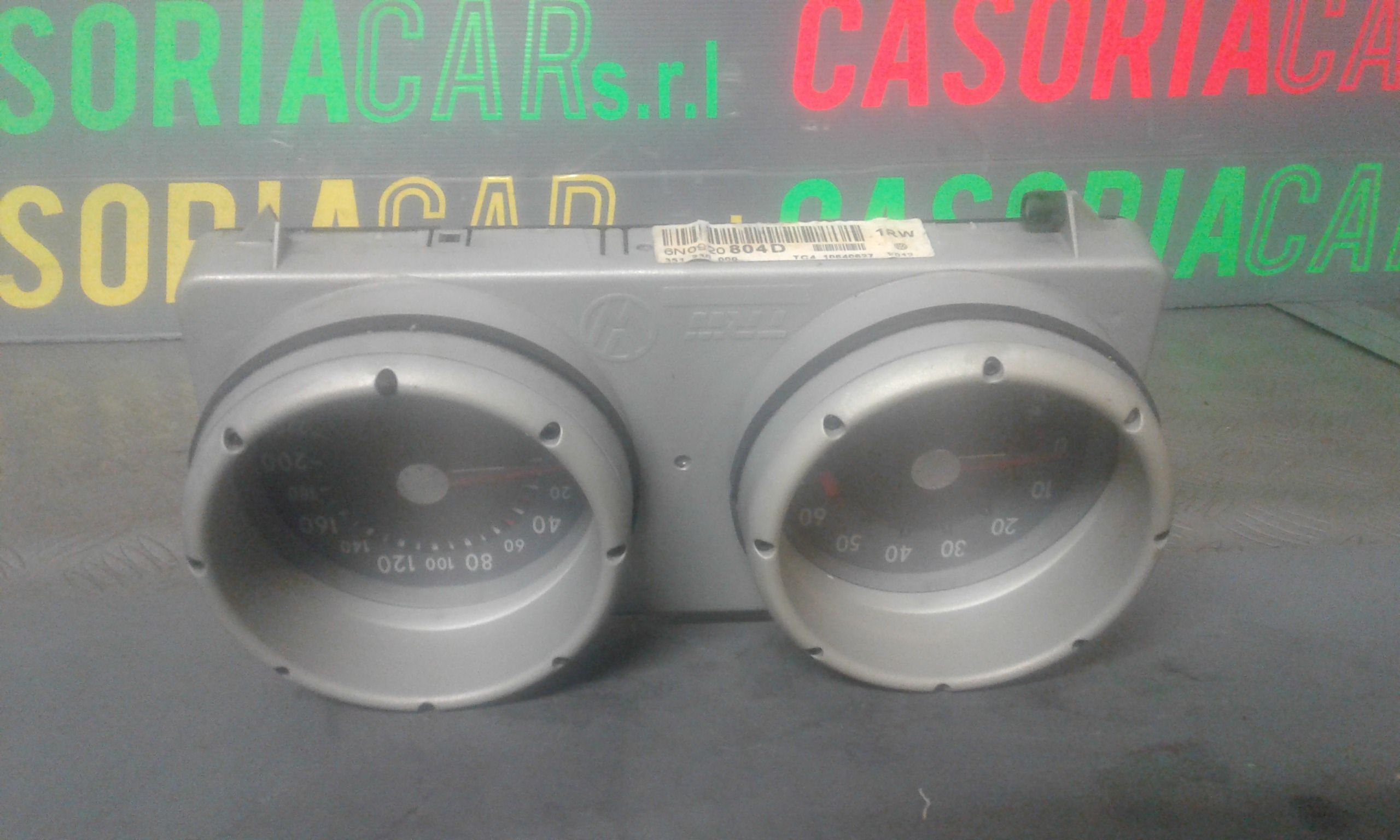 Quadro Portastrumenti Usato