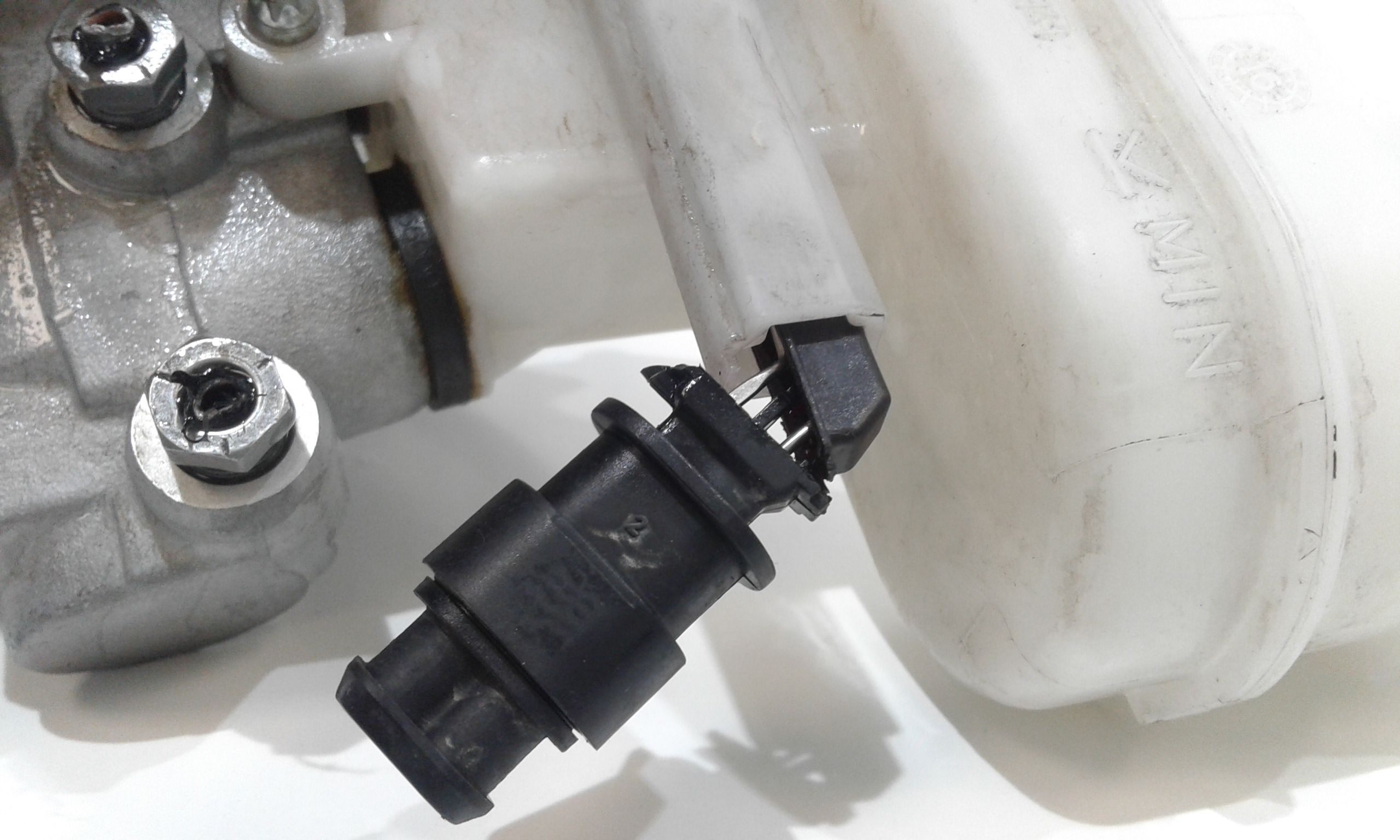 Servofreno 77365841 Usato