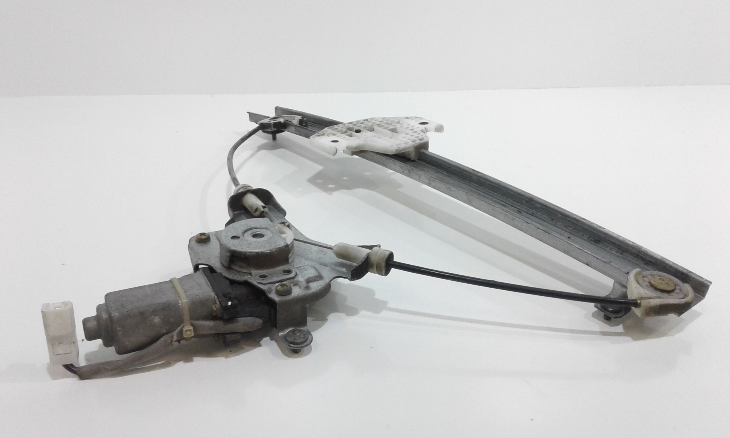 Alzacristallo Porta Post. Destro 8340217000 Usato