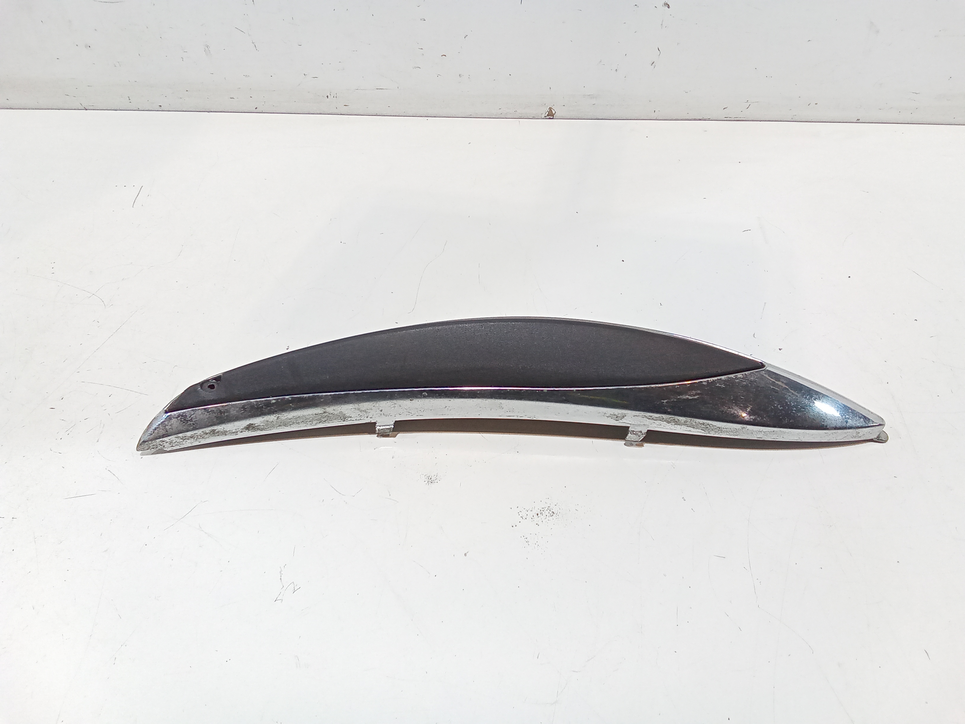 Modanatura Carena Posteriore Dx Usato