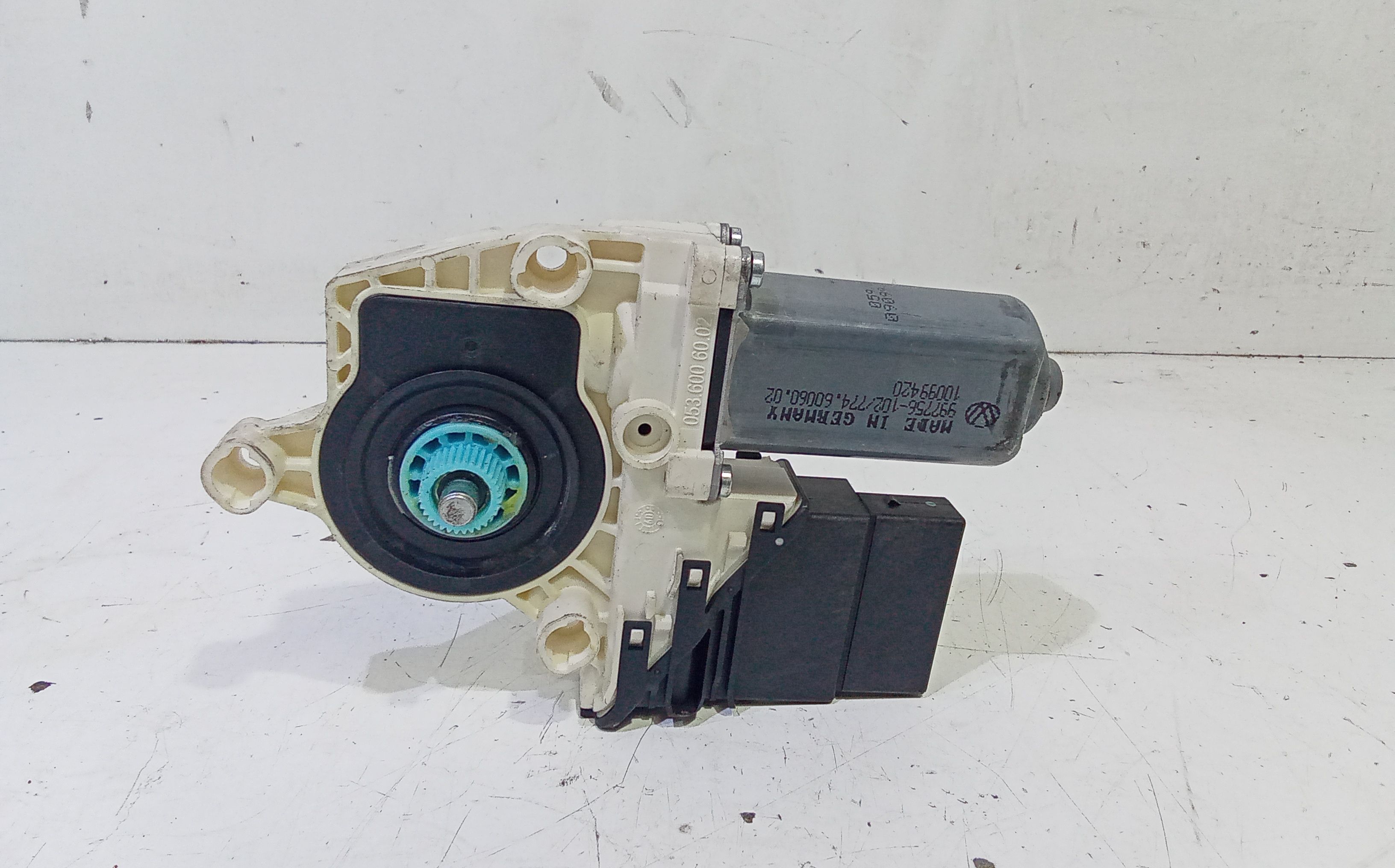 Motorino Alzacristallo Porta Post. Destro 8K0959811A Usato