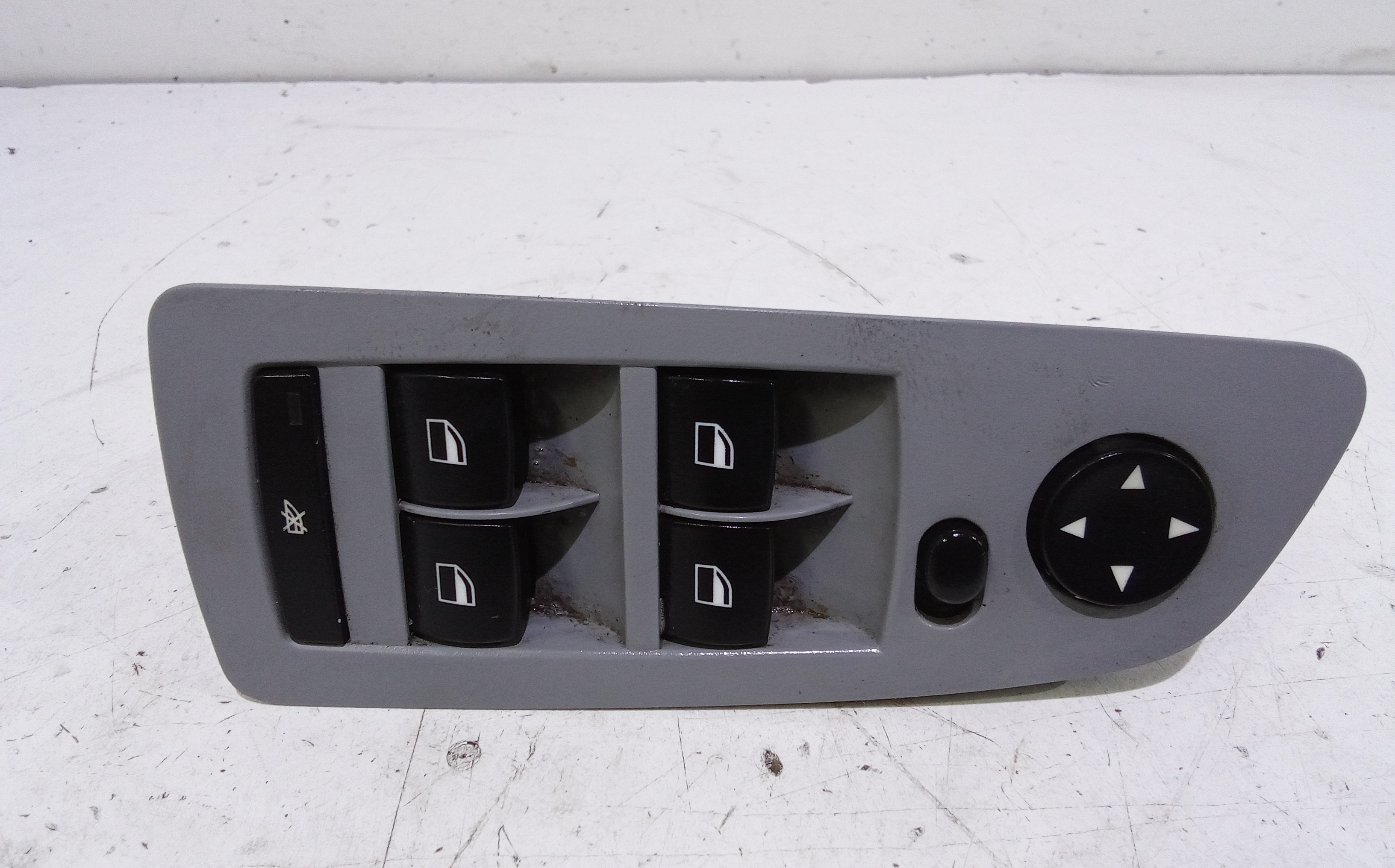 Interruttore Alzacristalli Porta Ant. Sinistro Usato