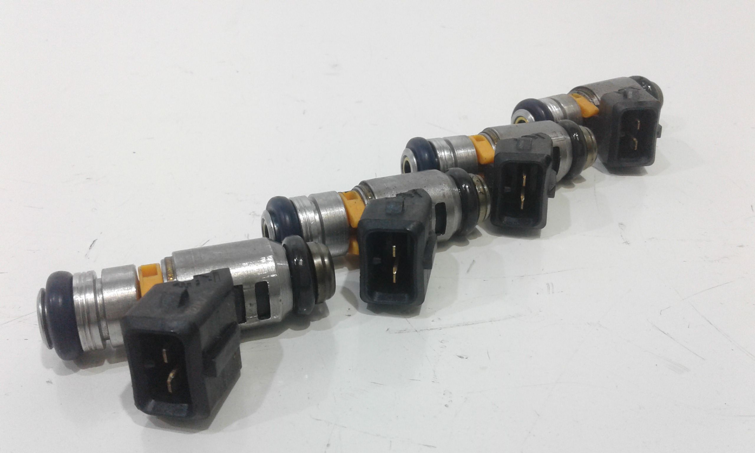 Iniettore 55223281 Usato