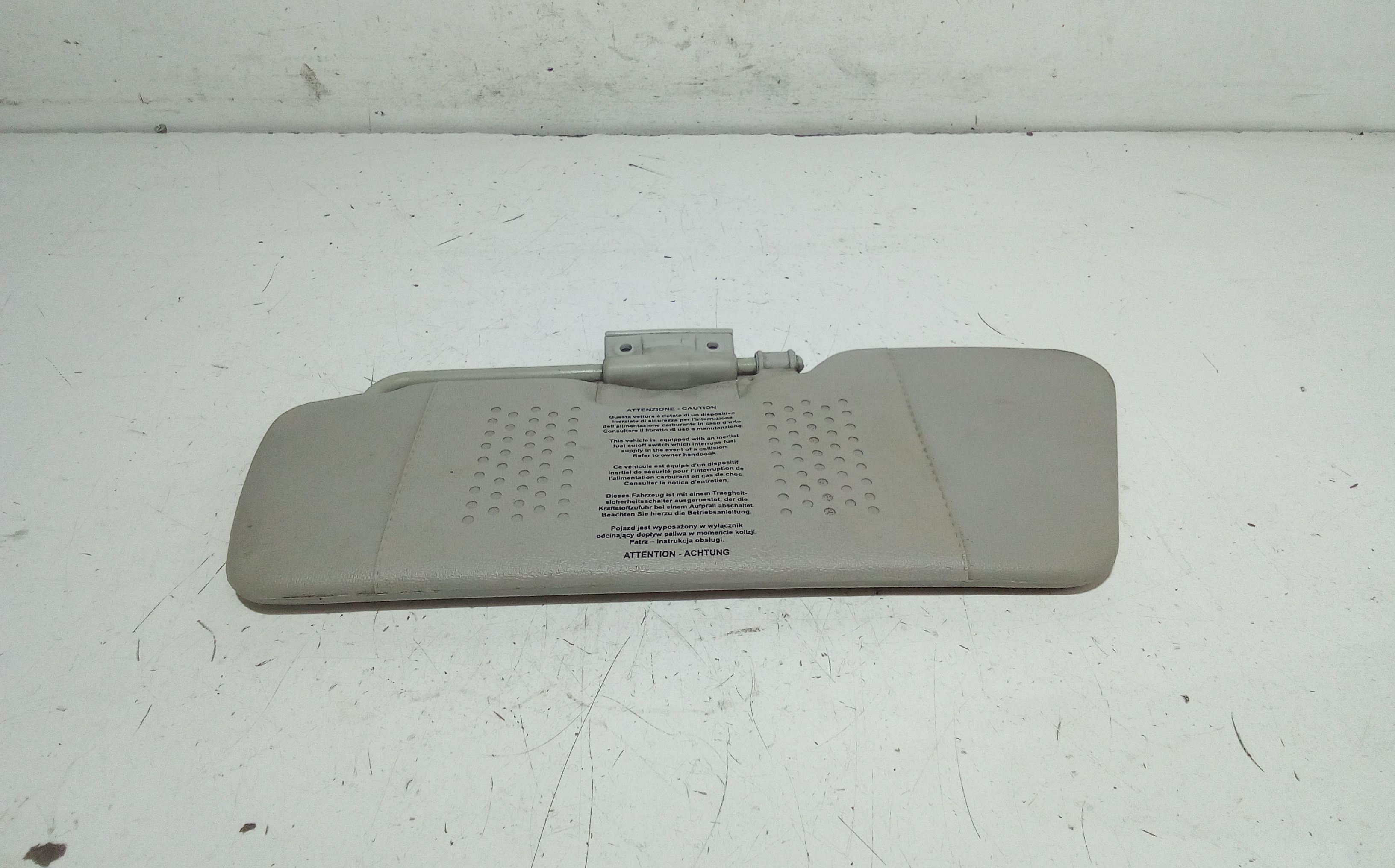 Aletta Parasole Parabrezza Sinistro 735244330 Usato