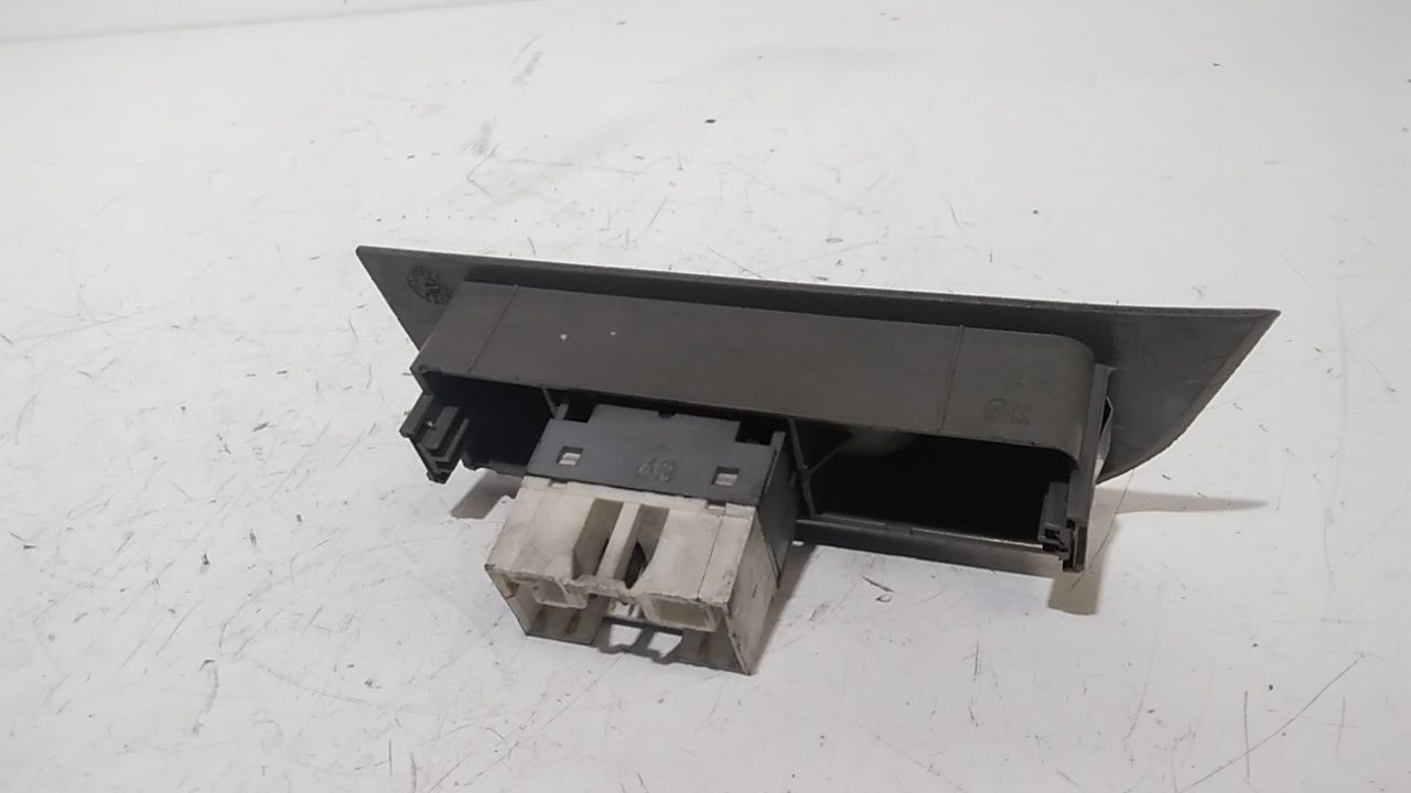 Interruttore Alzacristalli Porta Ant. Destro Usato