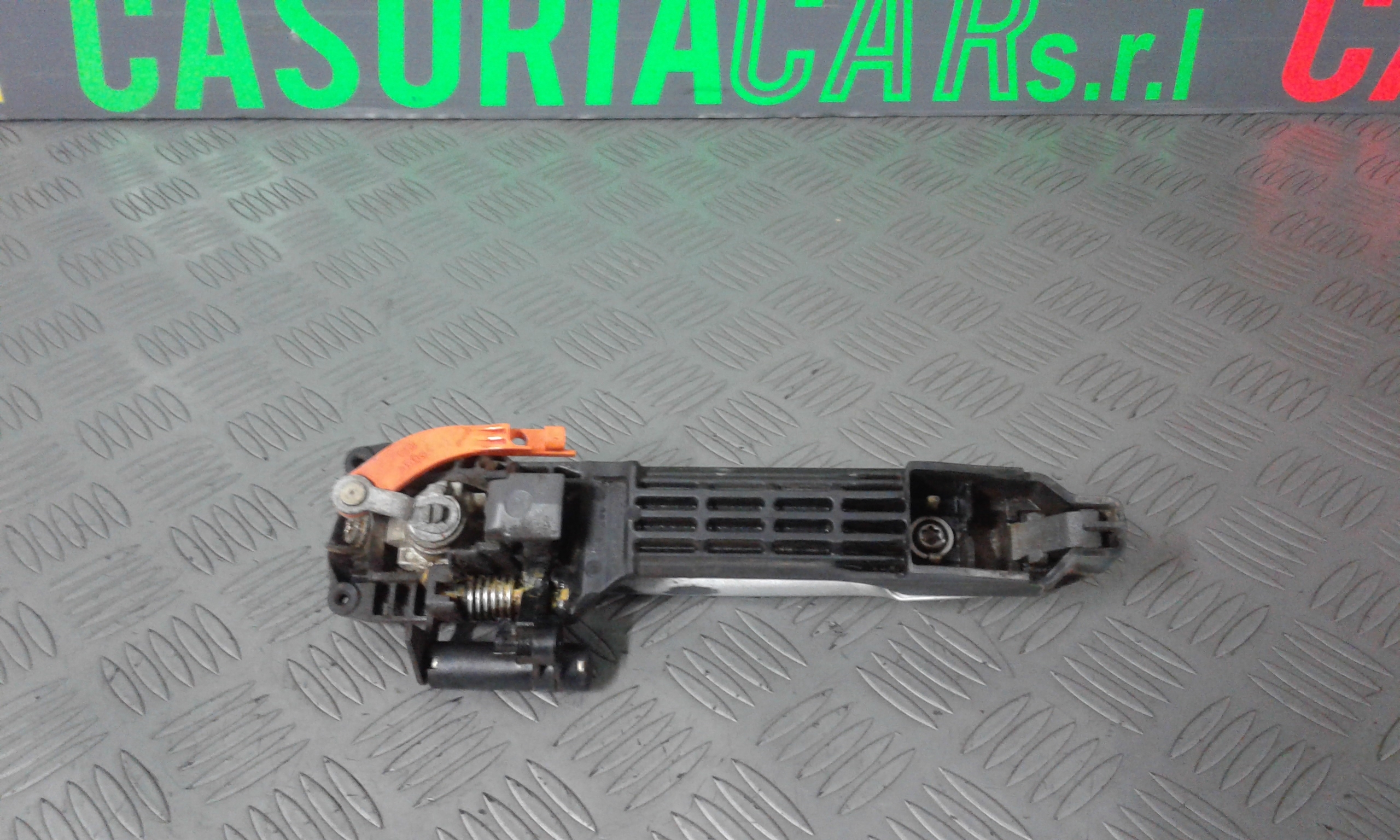 Maniglia Porta Ant. Destro 6921112220B6 Usato