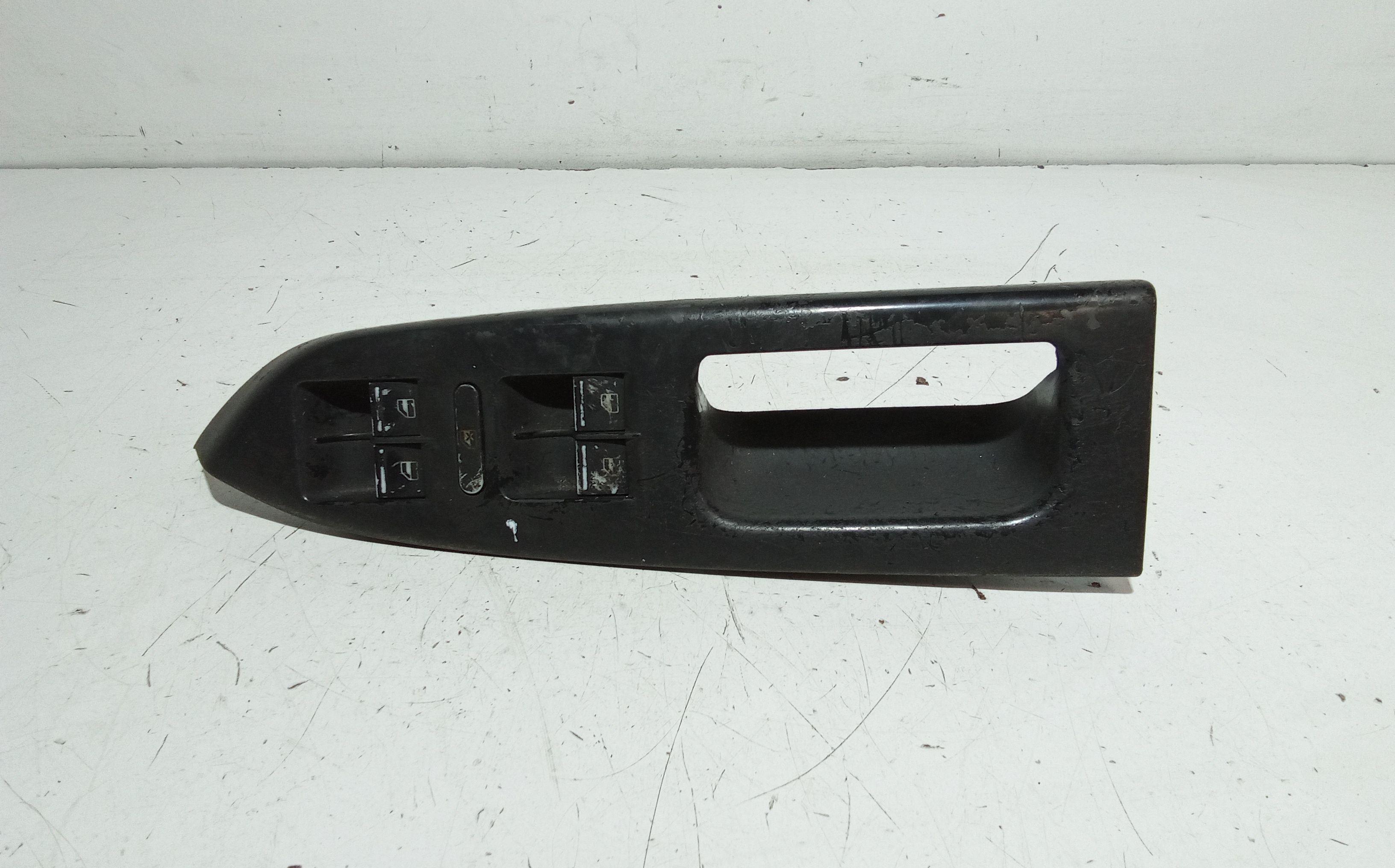 Interruttore Alzacristalli Porta Ant. Sinistro Usato