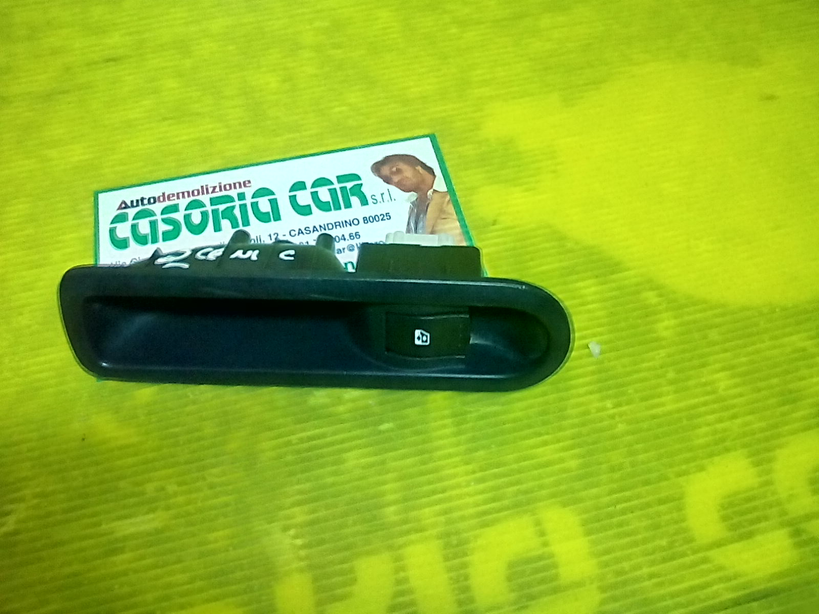 Interruttore Alzacristalli Porta Post. Sinistro 8200220507 Usato