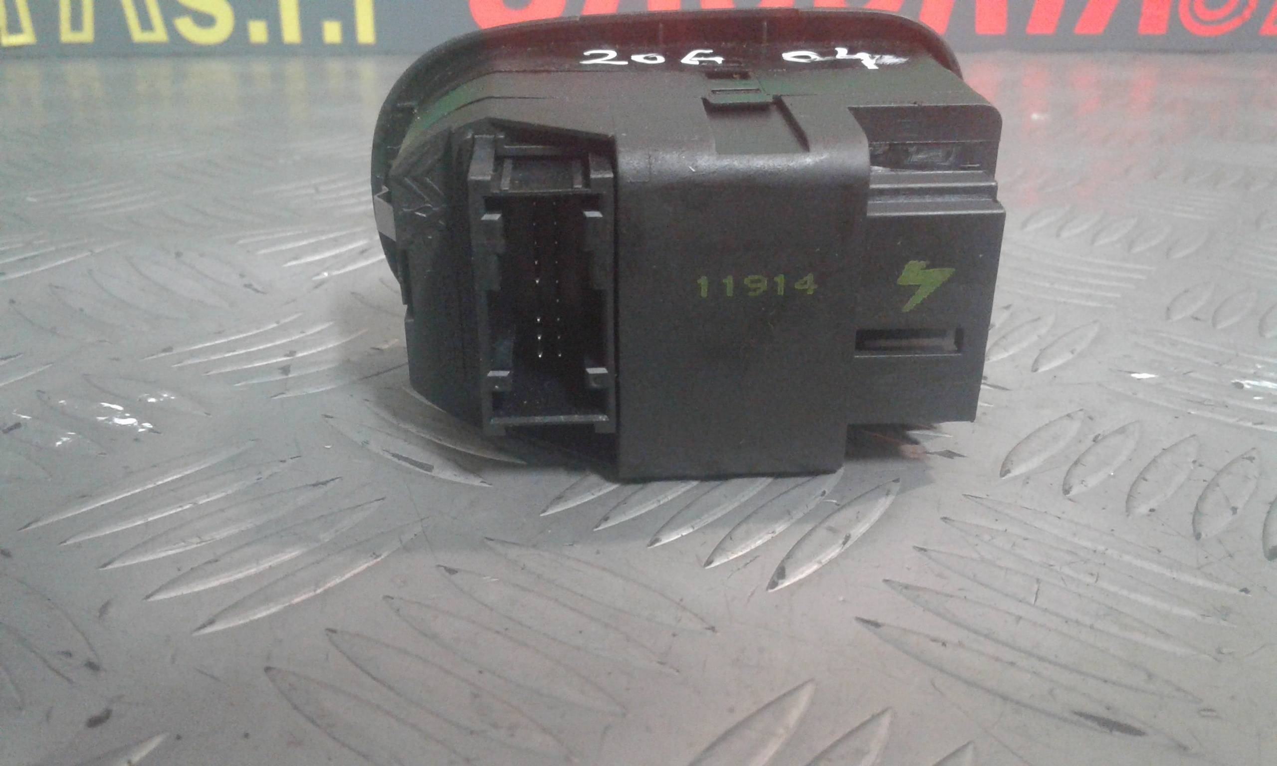 Interruttore Alzacristalli Porta Ant. Sinistro Usato