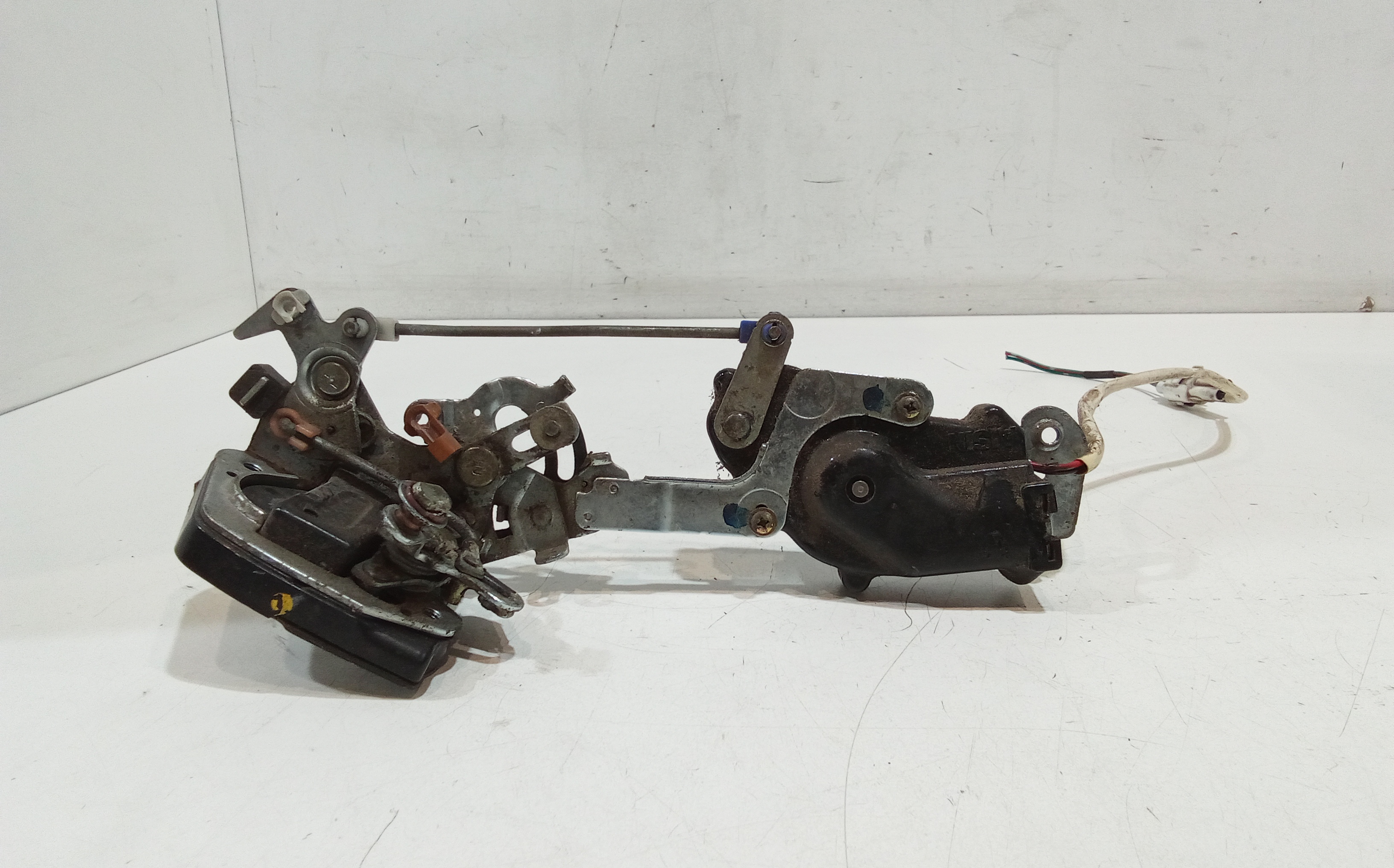 Serratura Porta Ant. Destro 8220175F50000 Usato