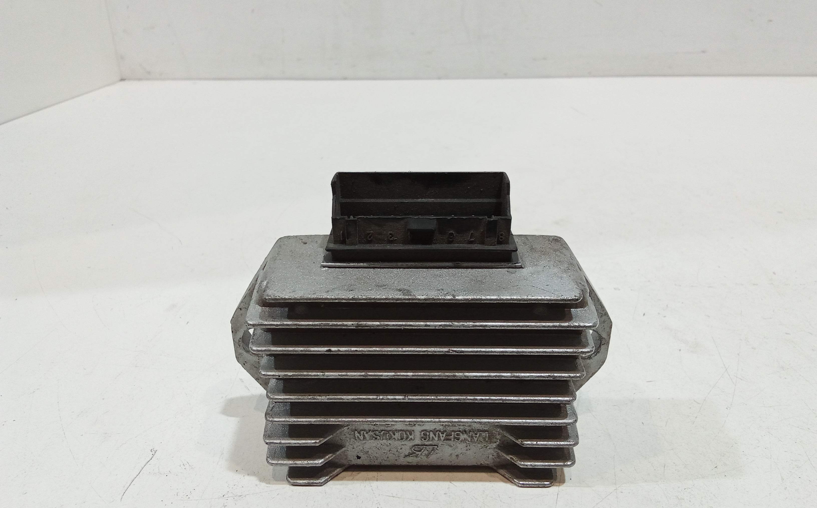 Regolatore Tensione Usato