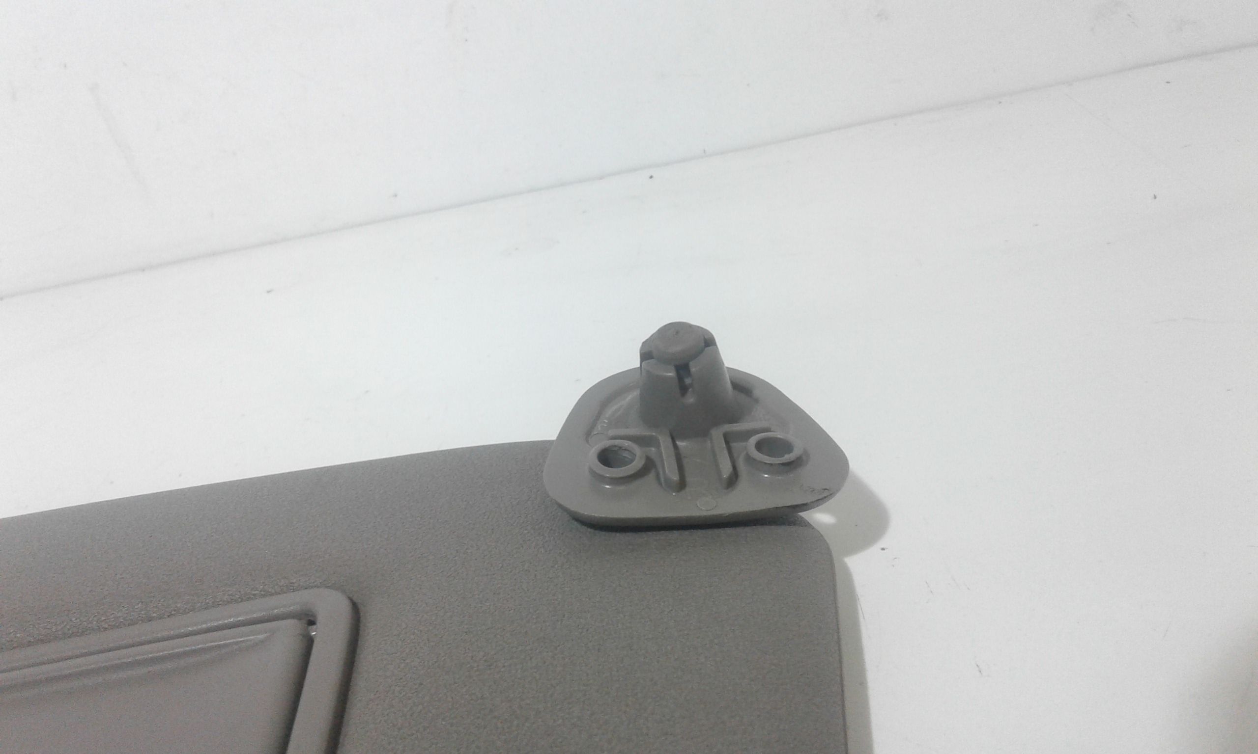 Aletta Parasole Parabrezza Destro 7431002260B1 Usato