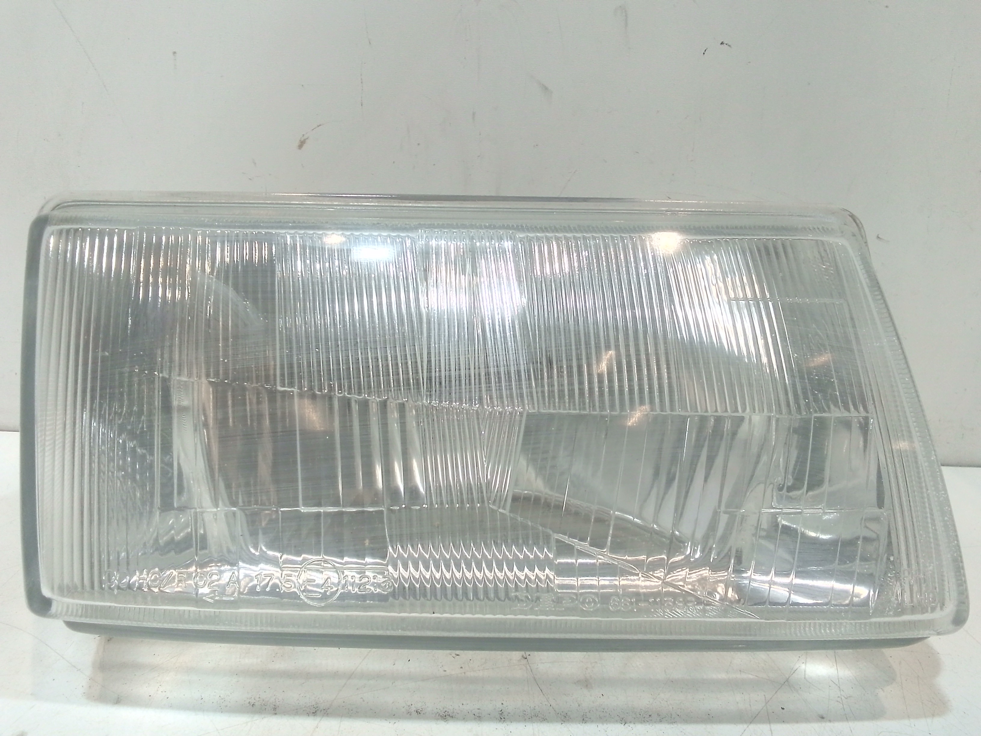 Proiettore Destro 1474267080 Usato