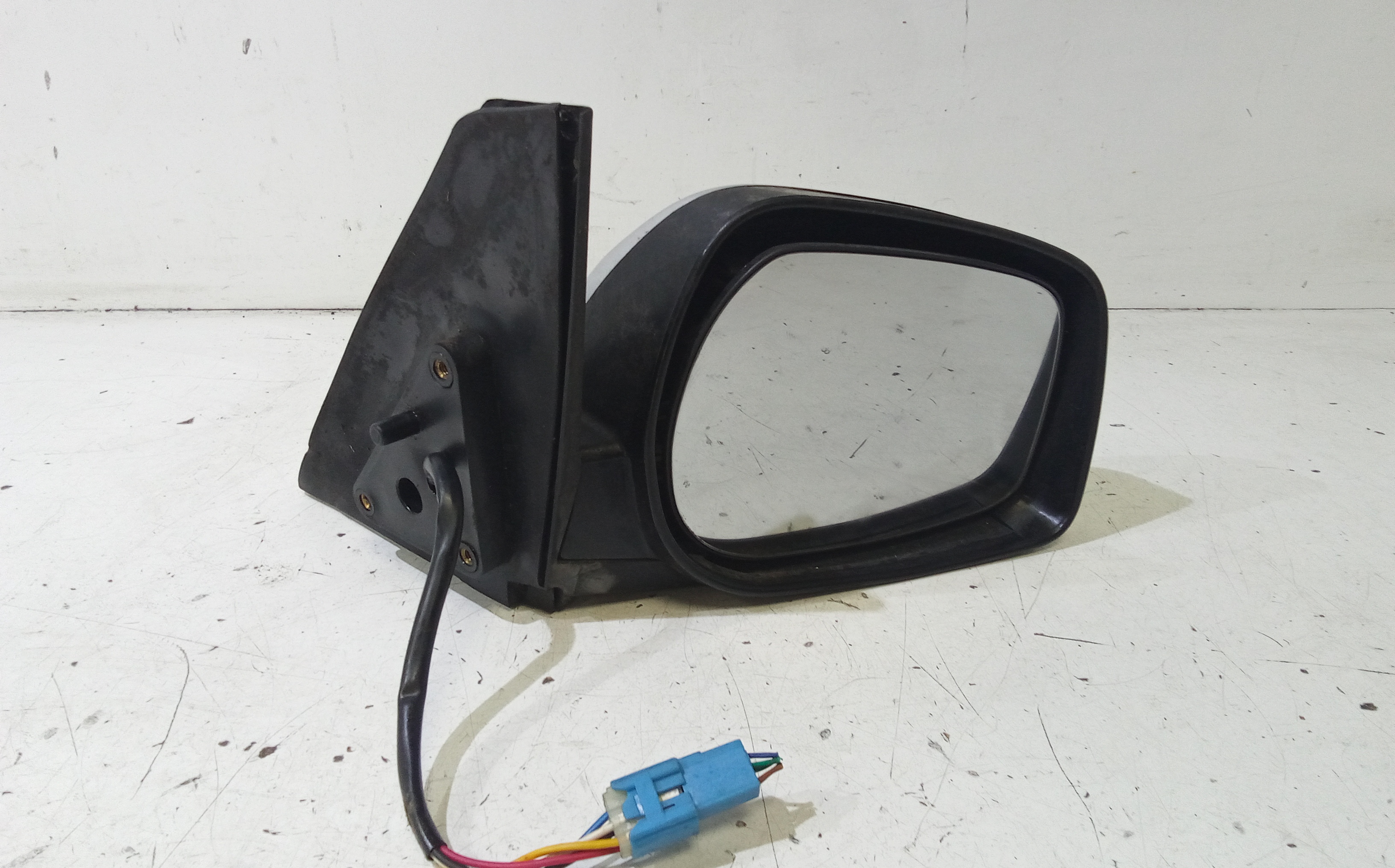 Retrovisore Est. Destro Usato