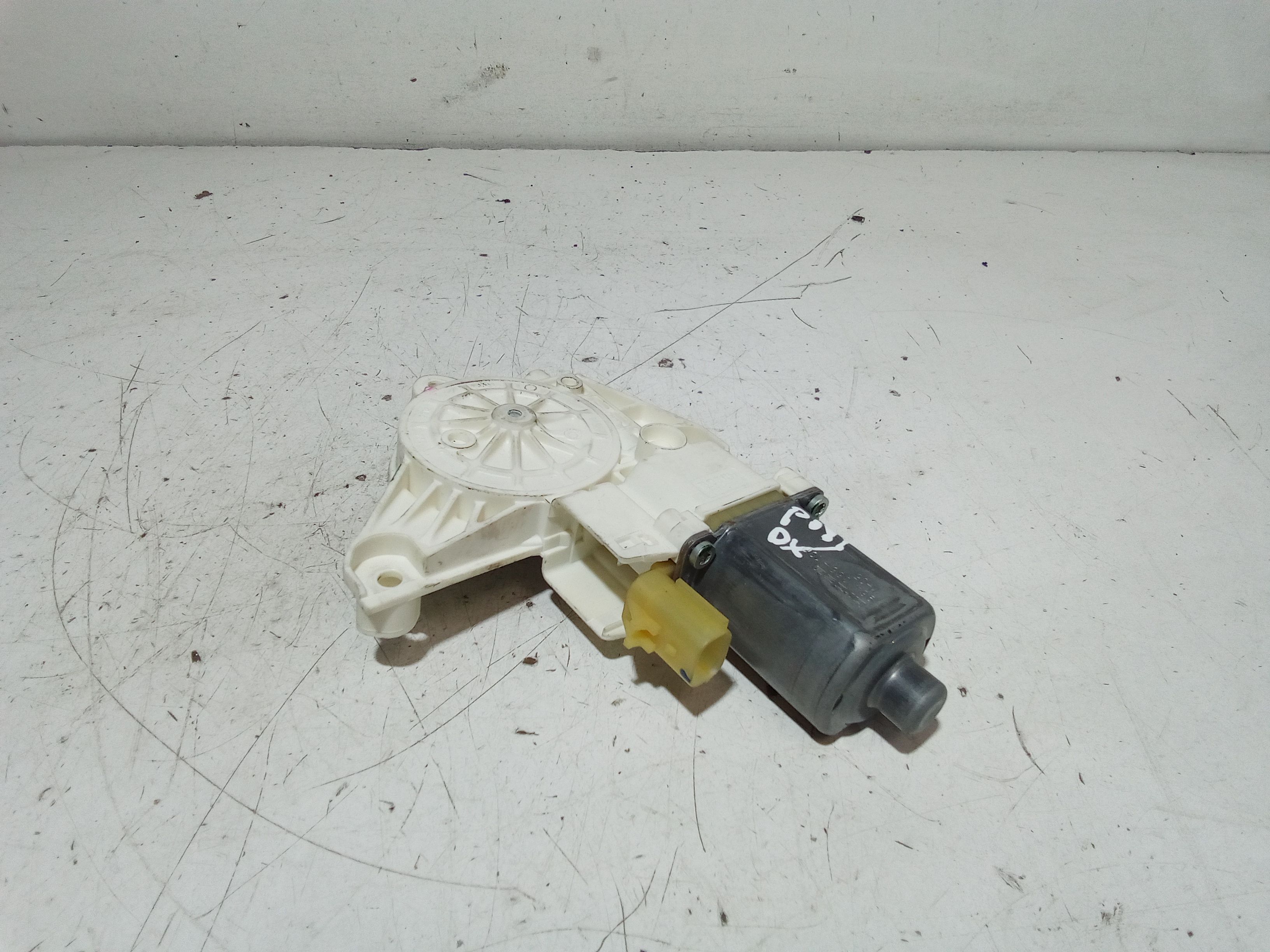 Motorino Alzacristallo Porta Post. Destro K68209824AB Usato