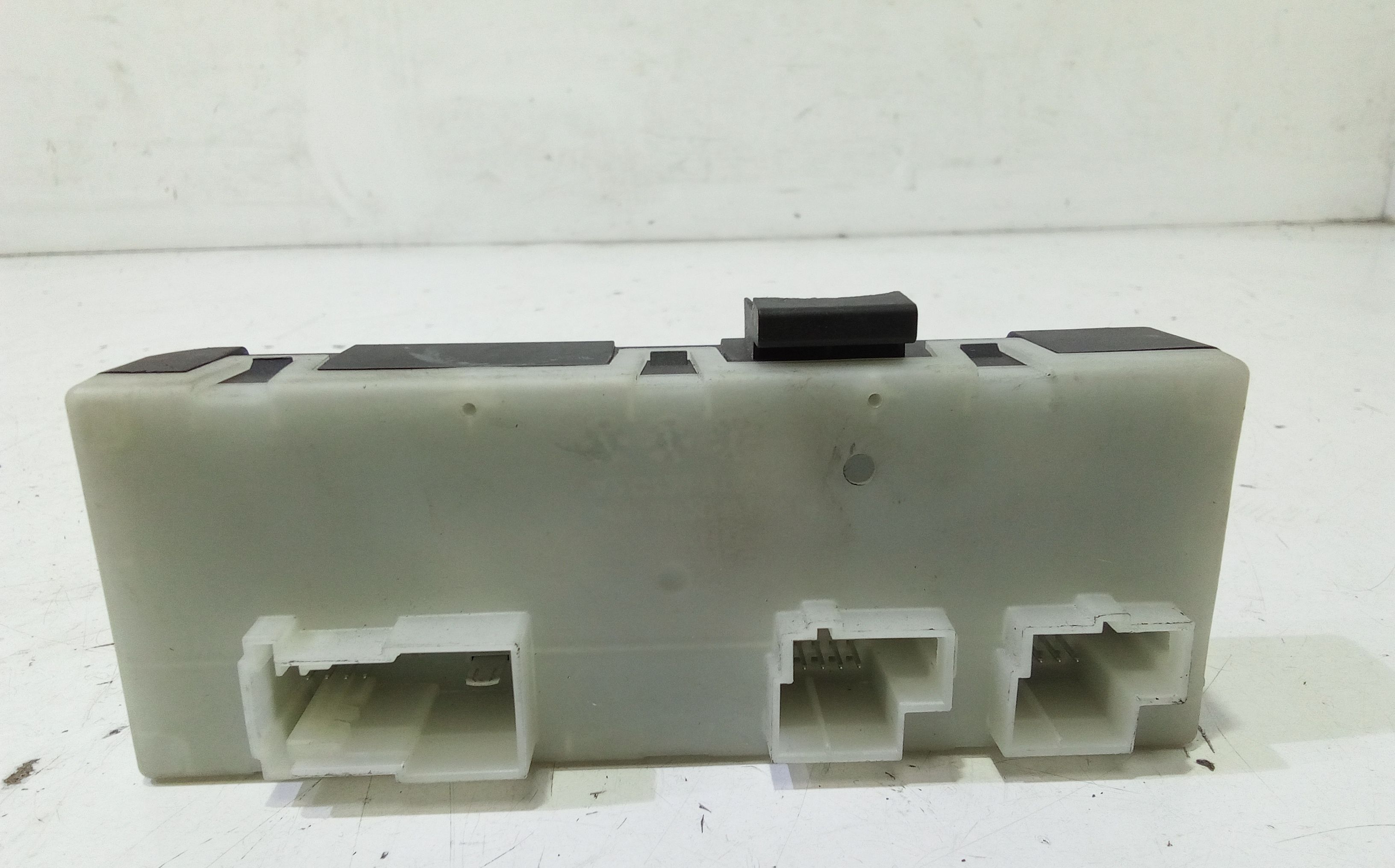 Centralina Comando Apertura Portello Post. 61359451483 Usato