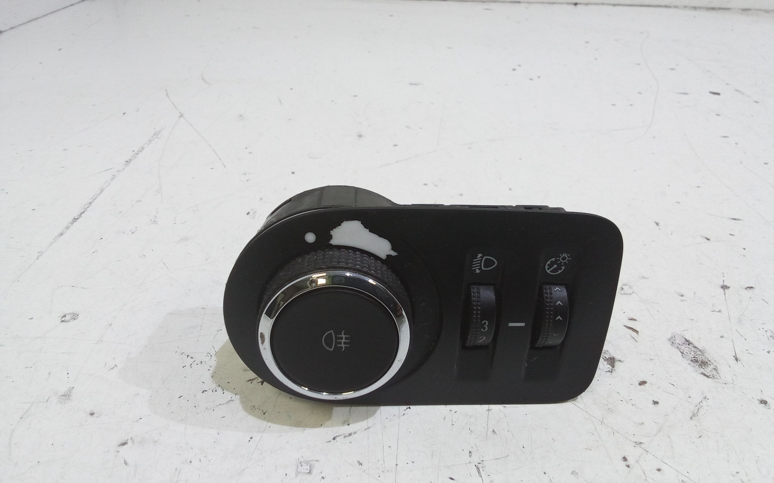 Interruttore Blocco Comando Luci 13249507 Usato