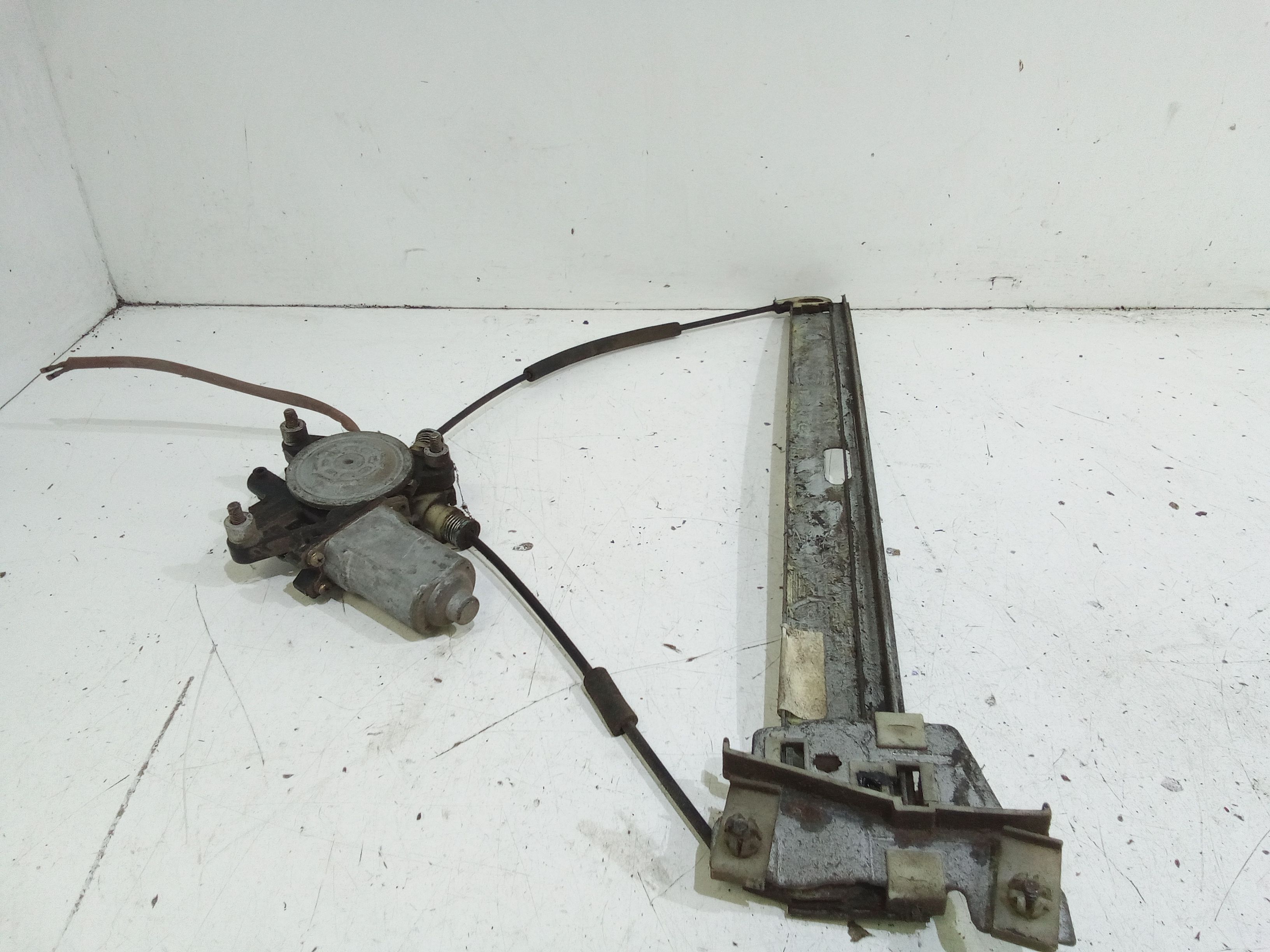 Alzacristallo Porta Ant. Destro Usato