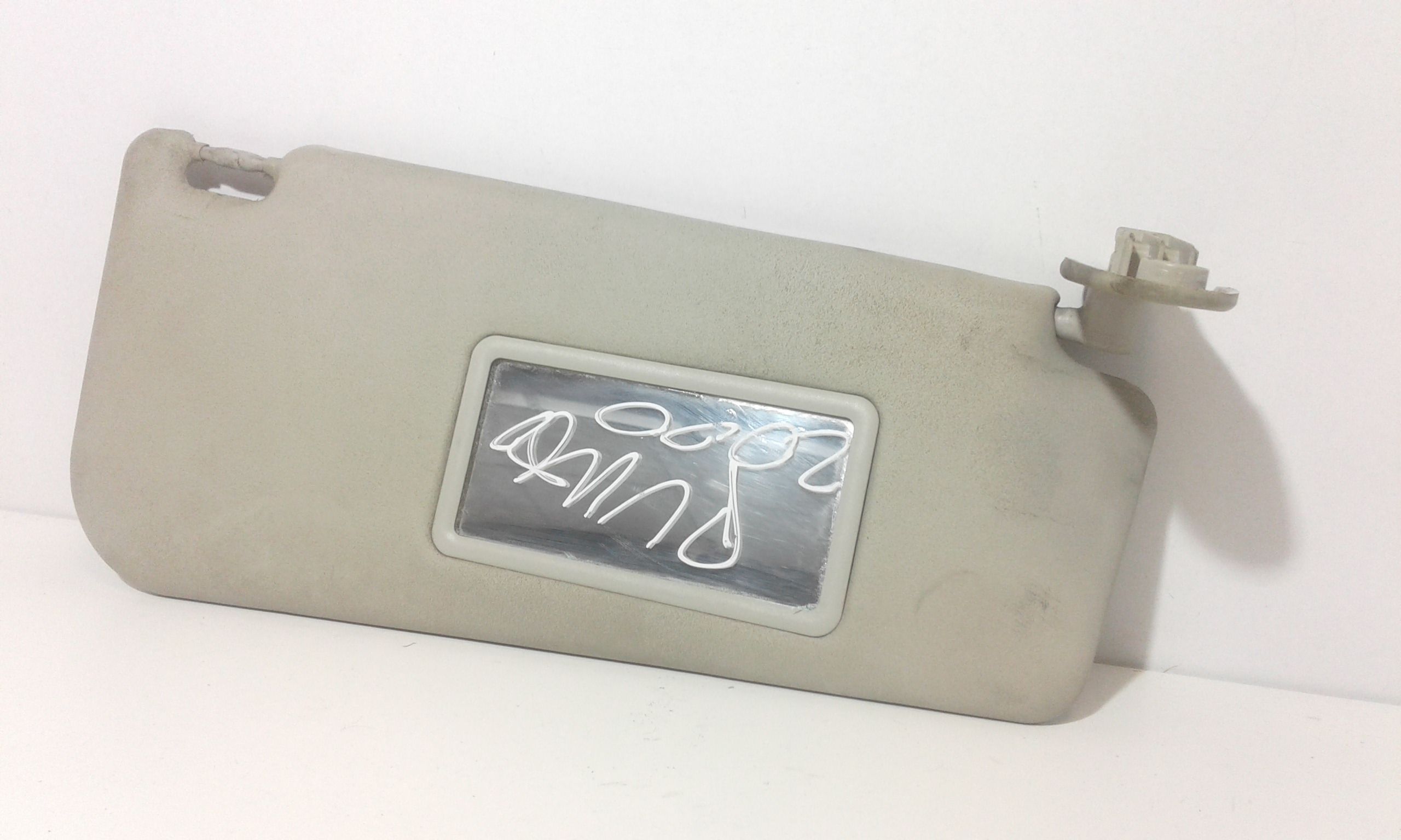 Aletta Parasole Parabrezza Destro 735338206 Usato