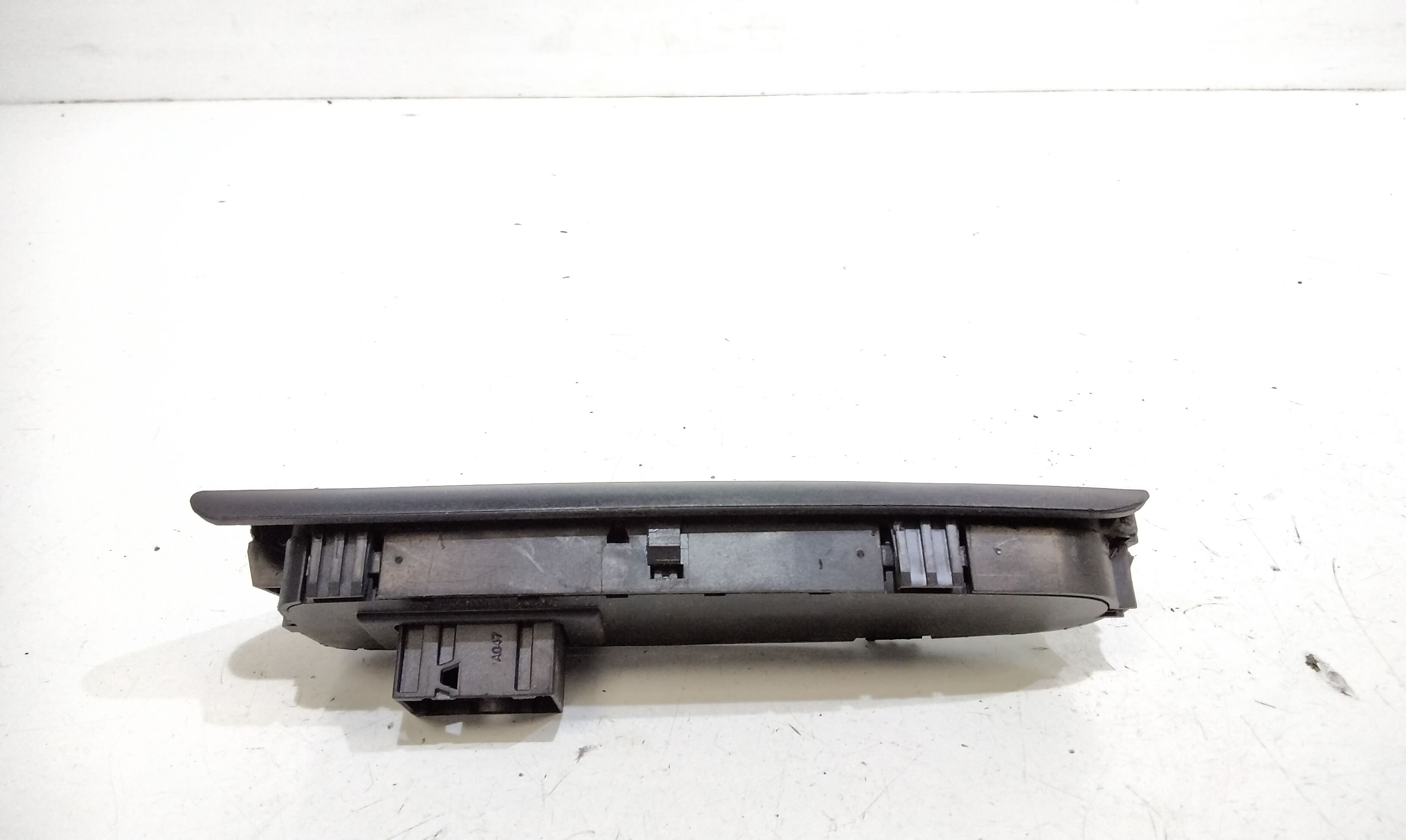 Interruttore Alzacristalli Porta Ant. Sinistro Usato