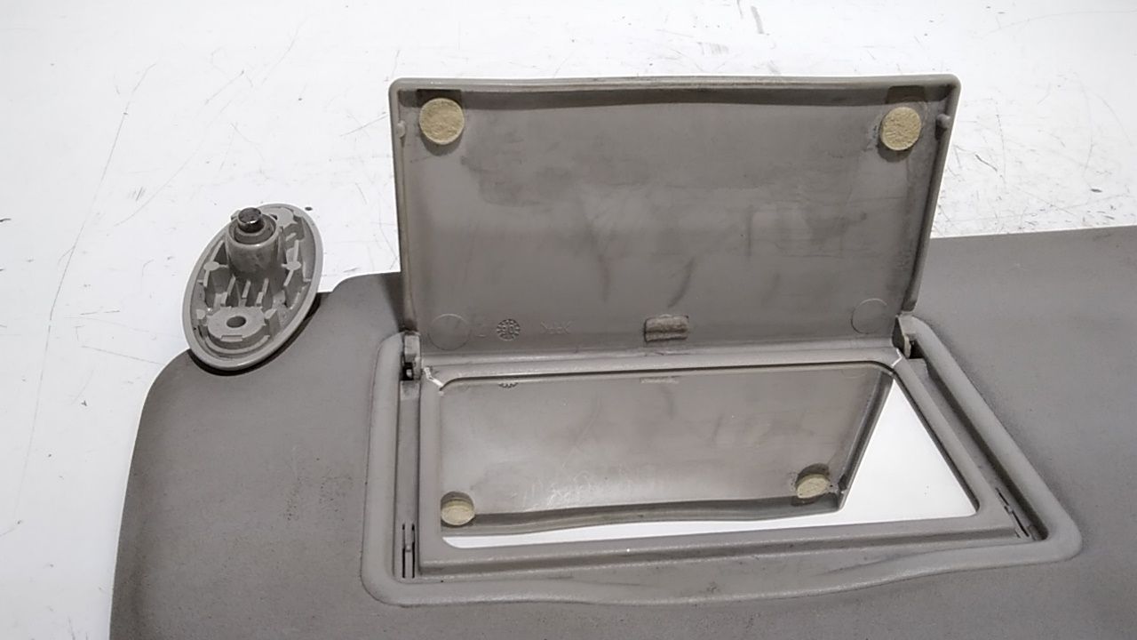 Aletta Parasole Parabrezza Sinistro 1599321 Usato