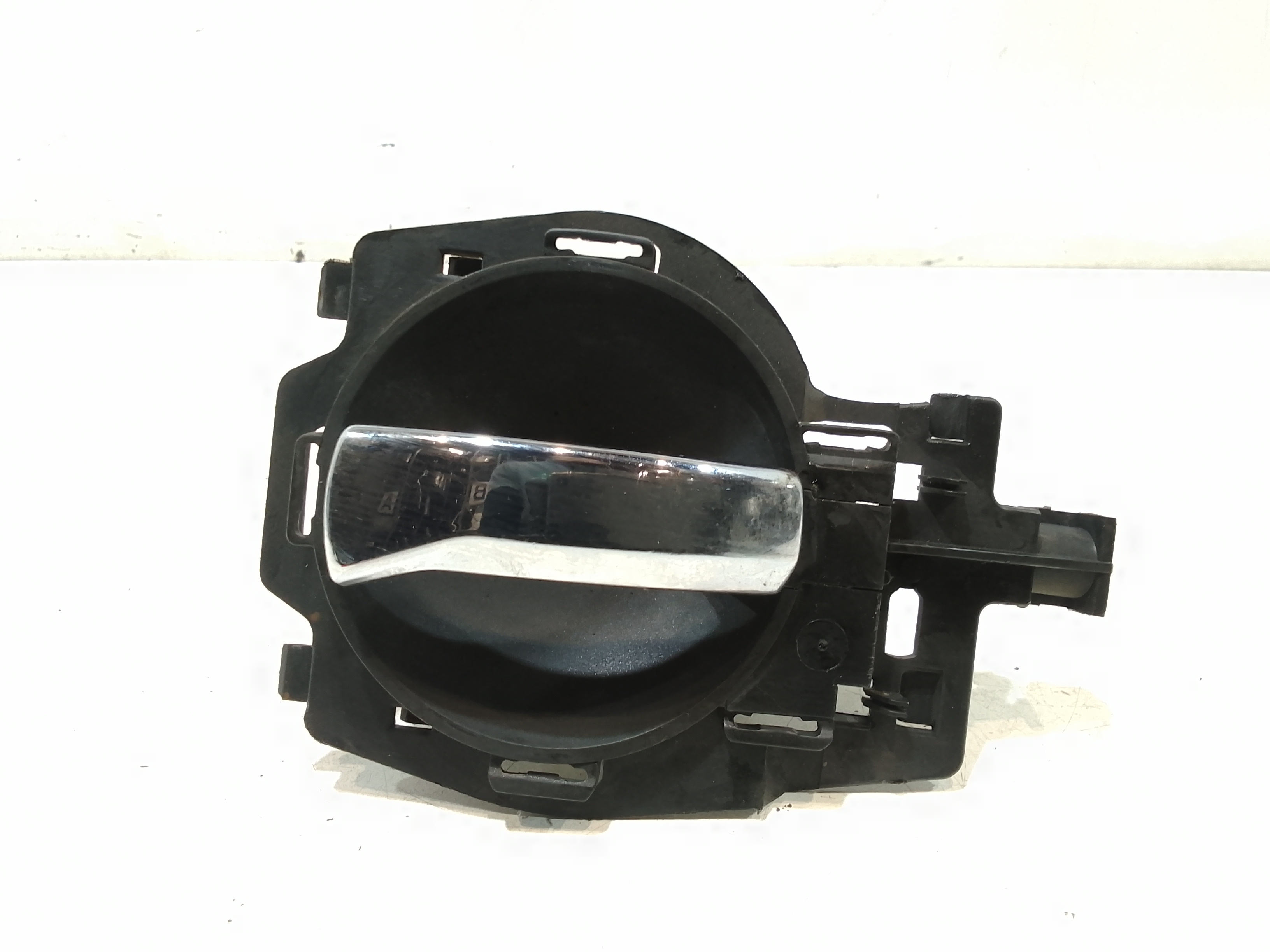 Maniglia Int. Apertura Porta Ant. Sinistro 9143K3 Usato