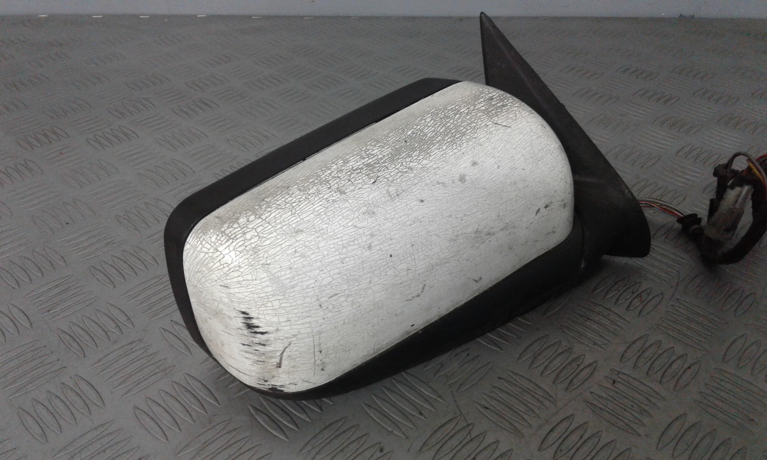 Retrovisore Est. Destro 82486290 Usato