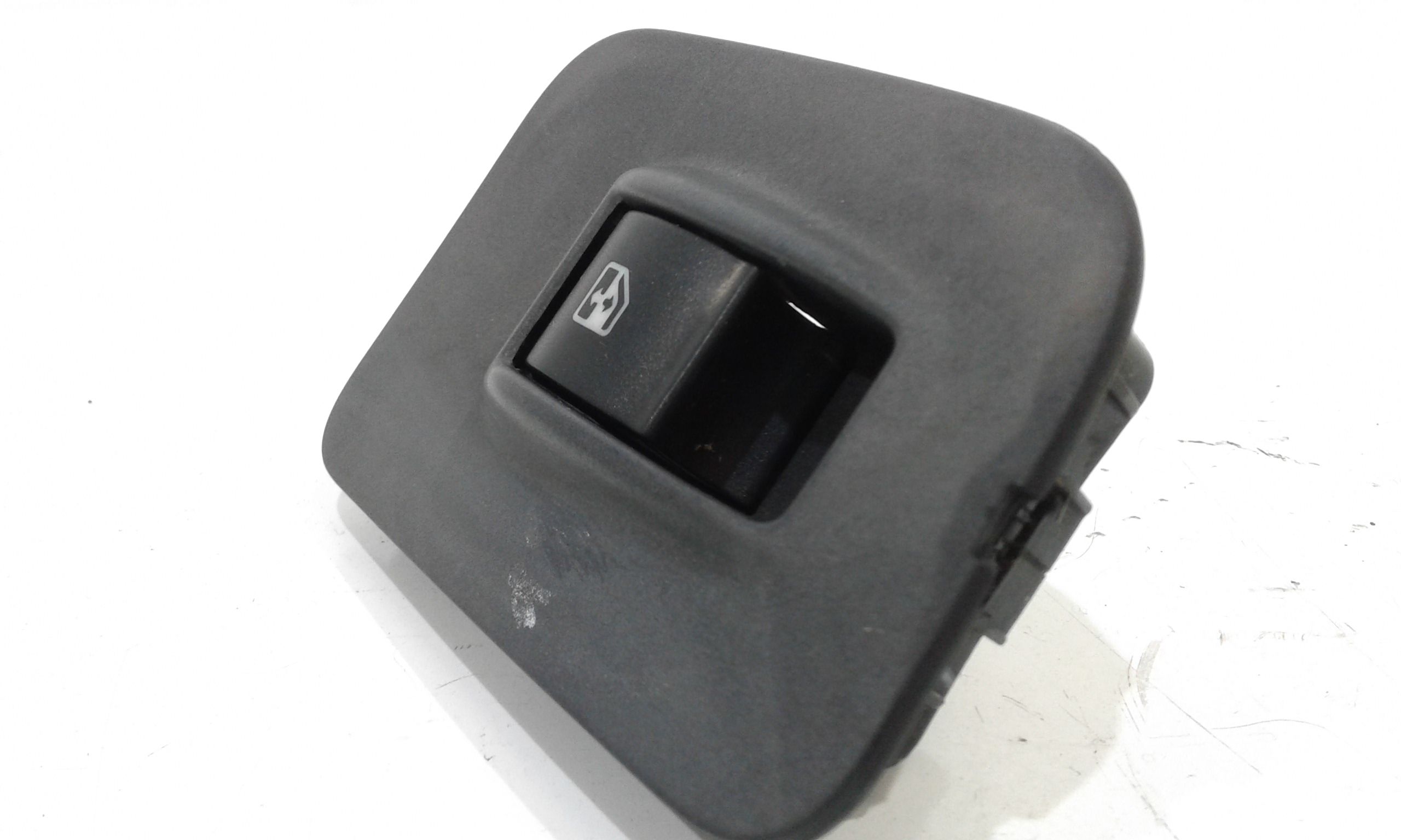 Interruttore Alzacristalli Porta Ant. Destro 735461282 Usato