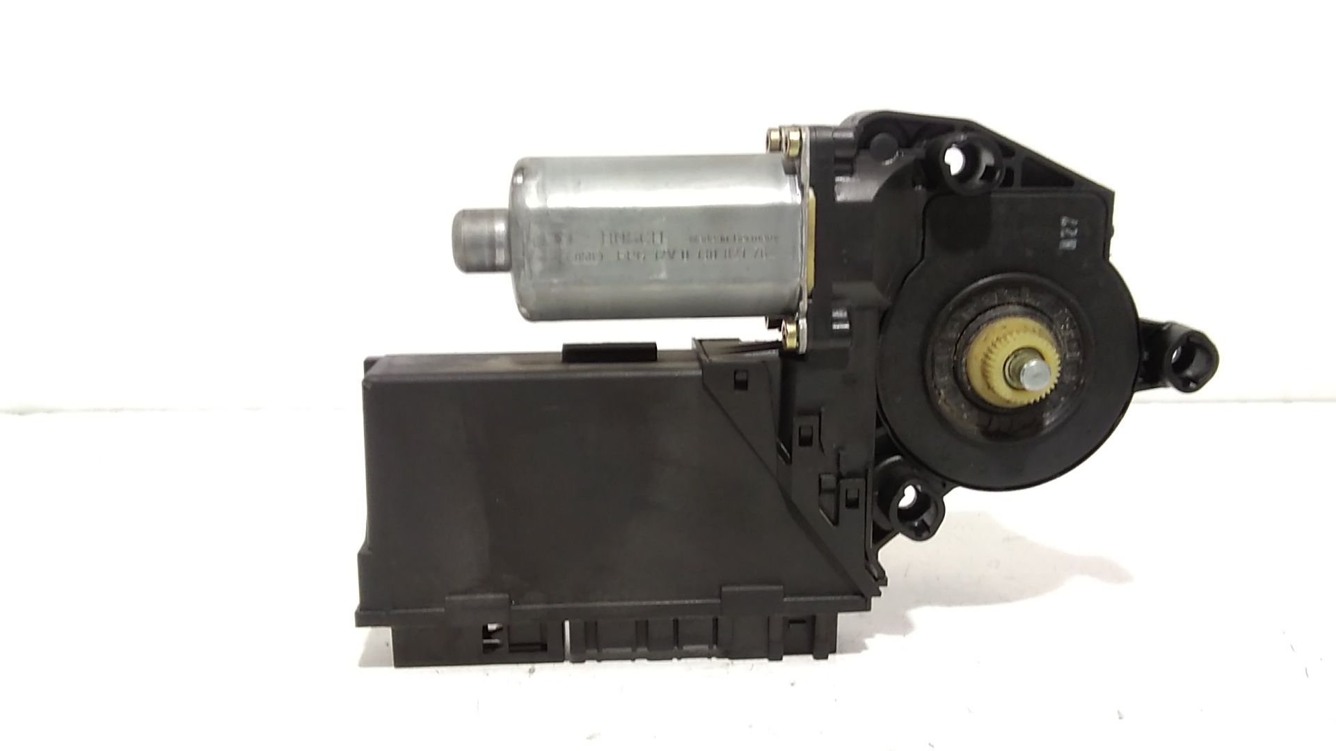 Motorino Alzacristallo Porta Ant. Destro 8E1959802G Usato