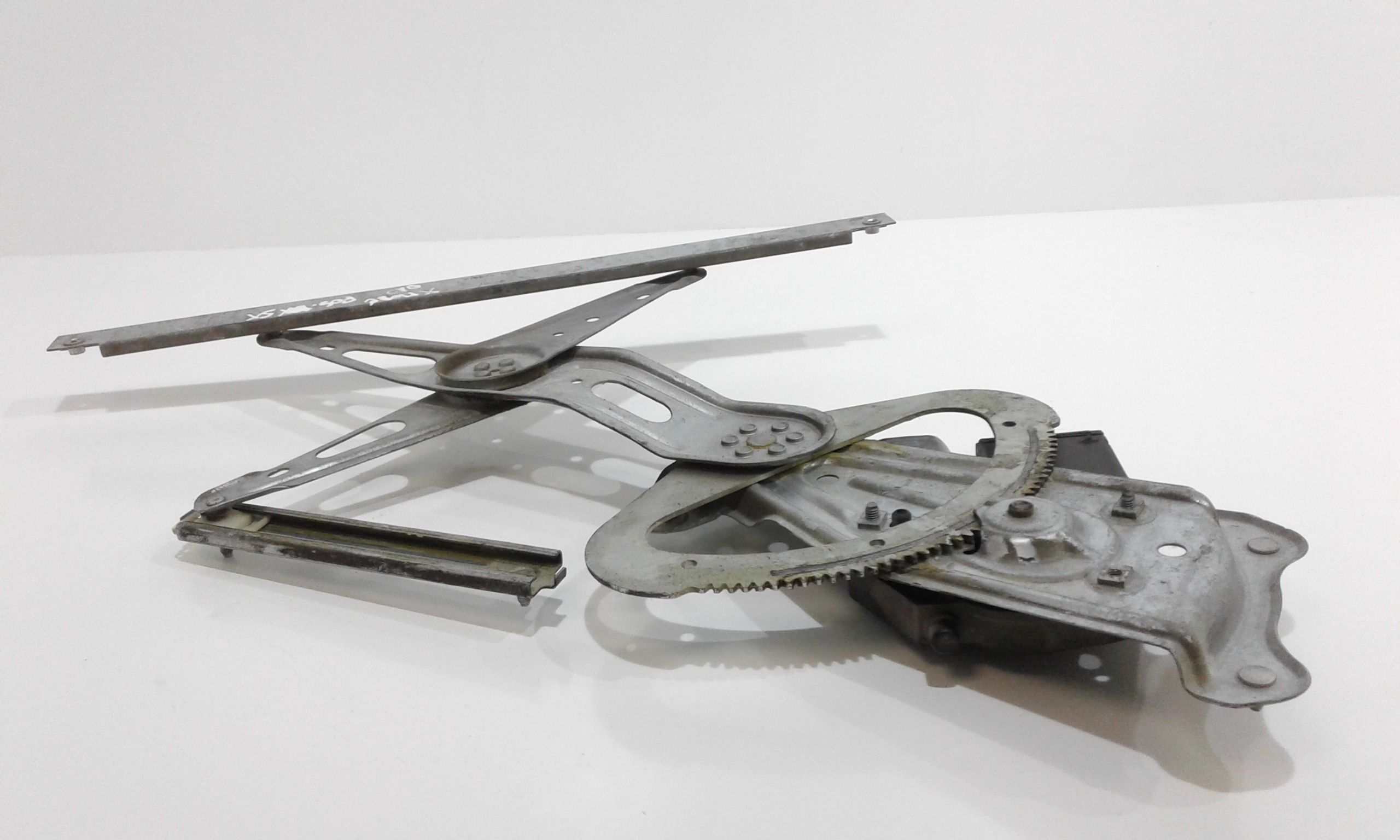 Alzacristallo Elettr. Porta Post. Sinistro 827216769R Usato