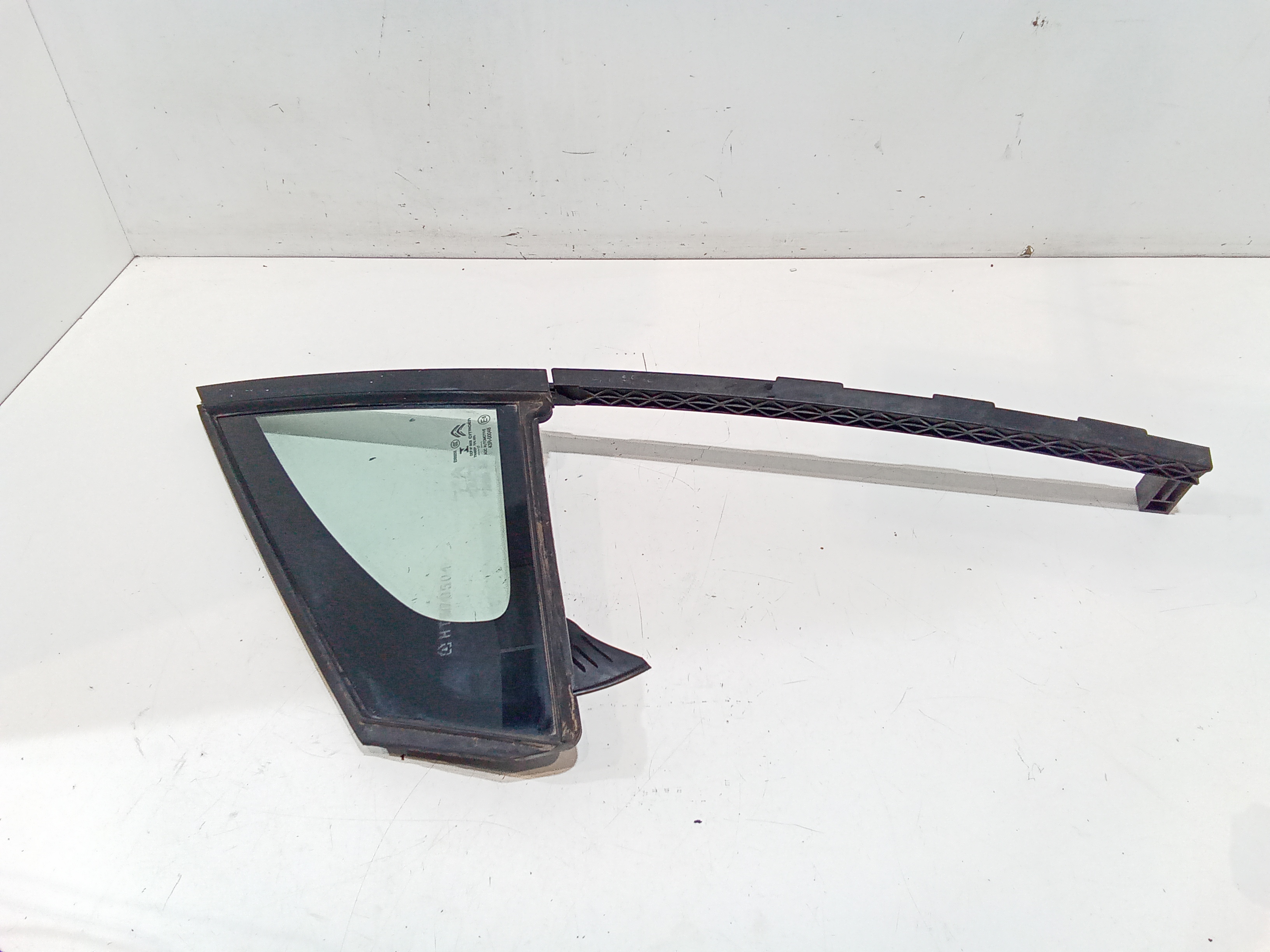 Deflettore Porta Ant. Usato